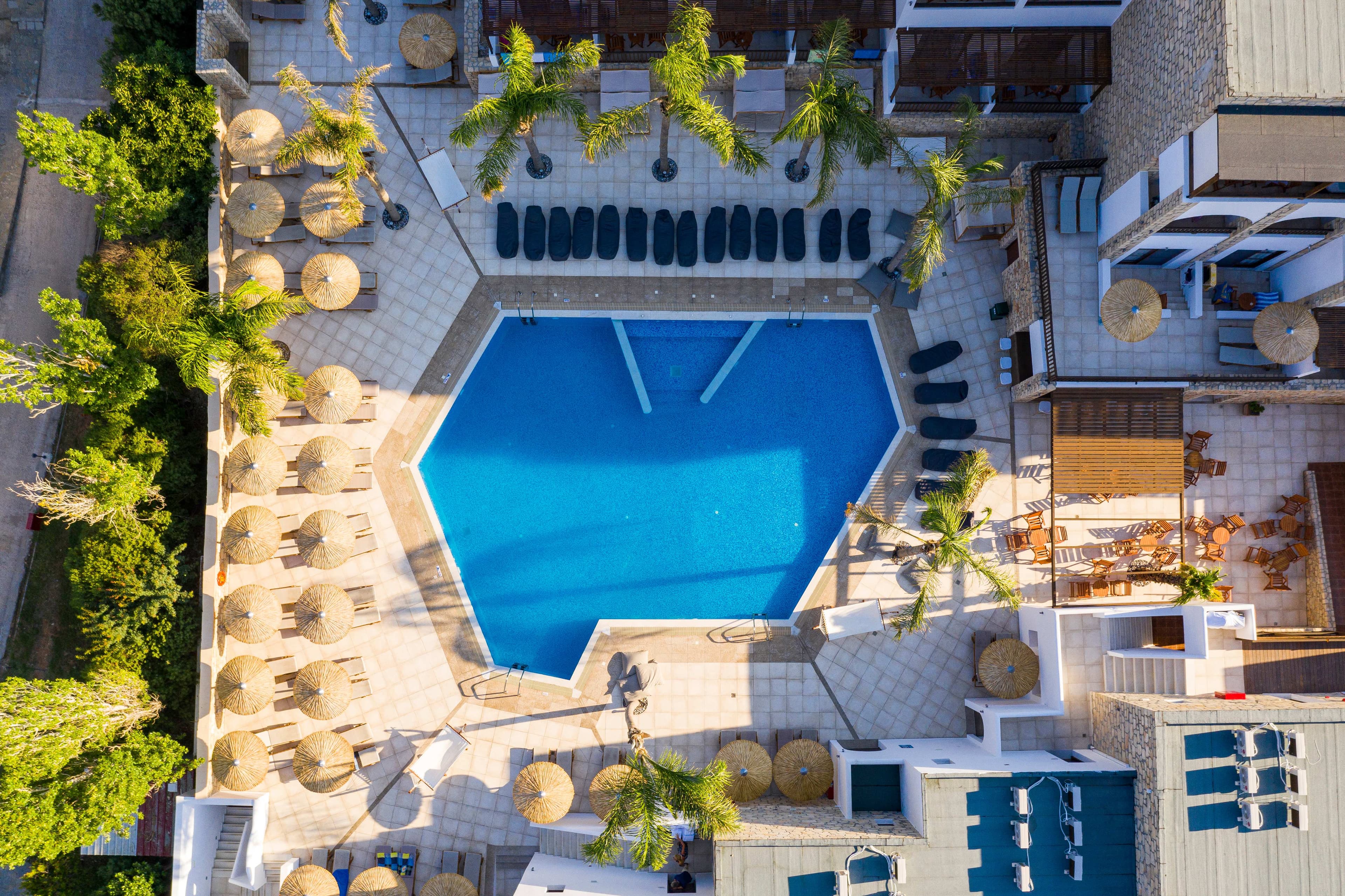 The Costa Lindia Blue Star - Adults only