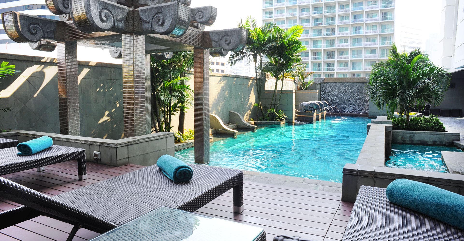 Double Tree by Hilton Bangkok Ploenchit Ansicht 7