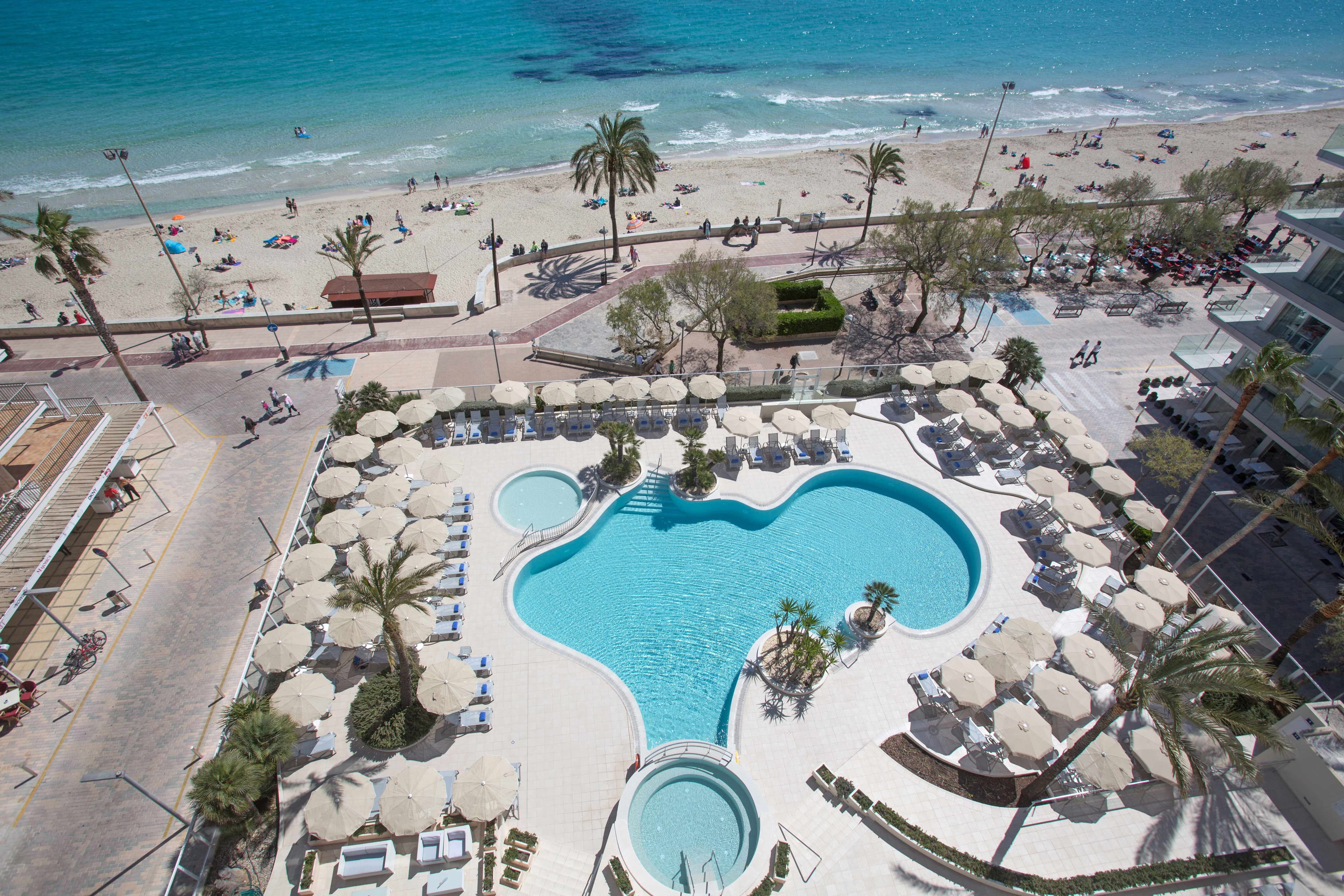 Sabina Hotel & Suites