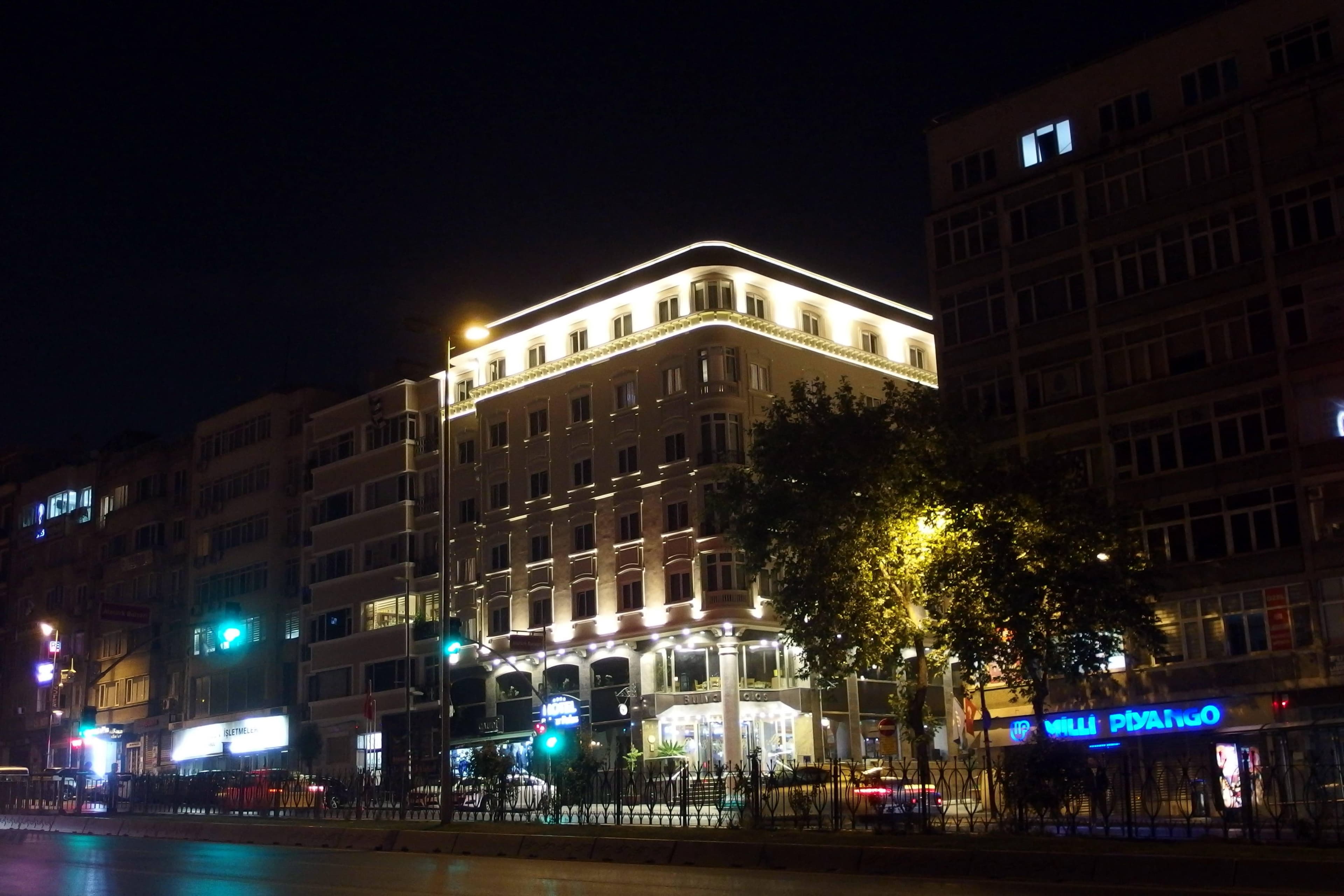Hotel Bulvar Palas Ansicht 2
