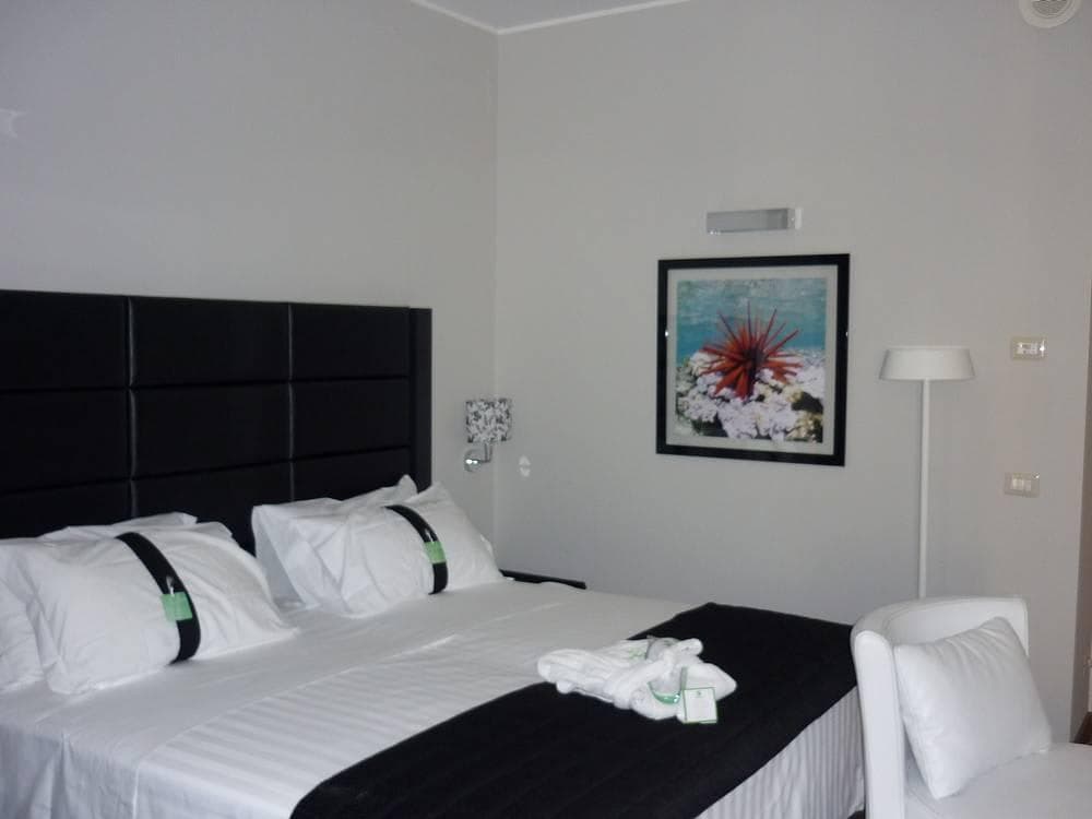 Hotel Holiday Inn Genoa City Ansicht 4