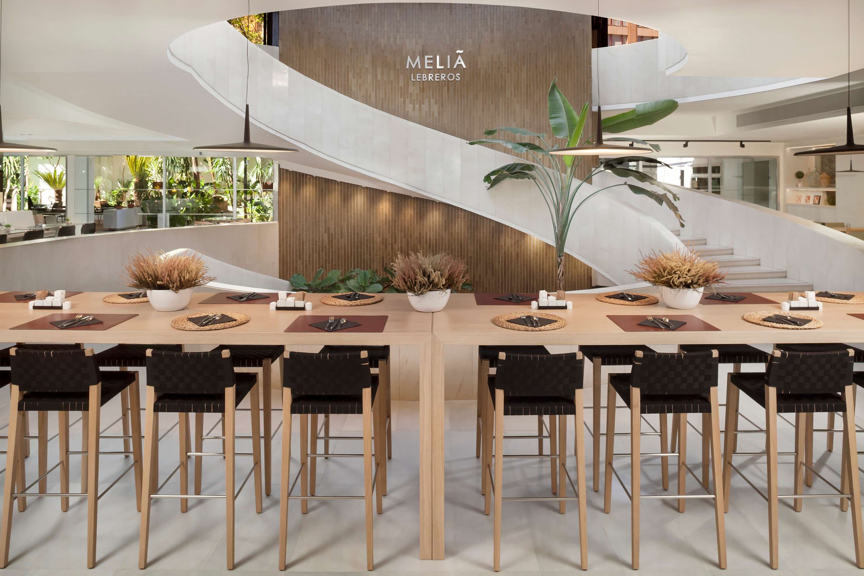 Hotel Meliá Lebreros Ansicht 7