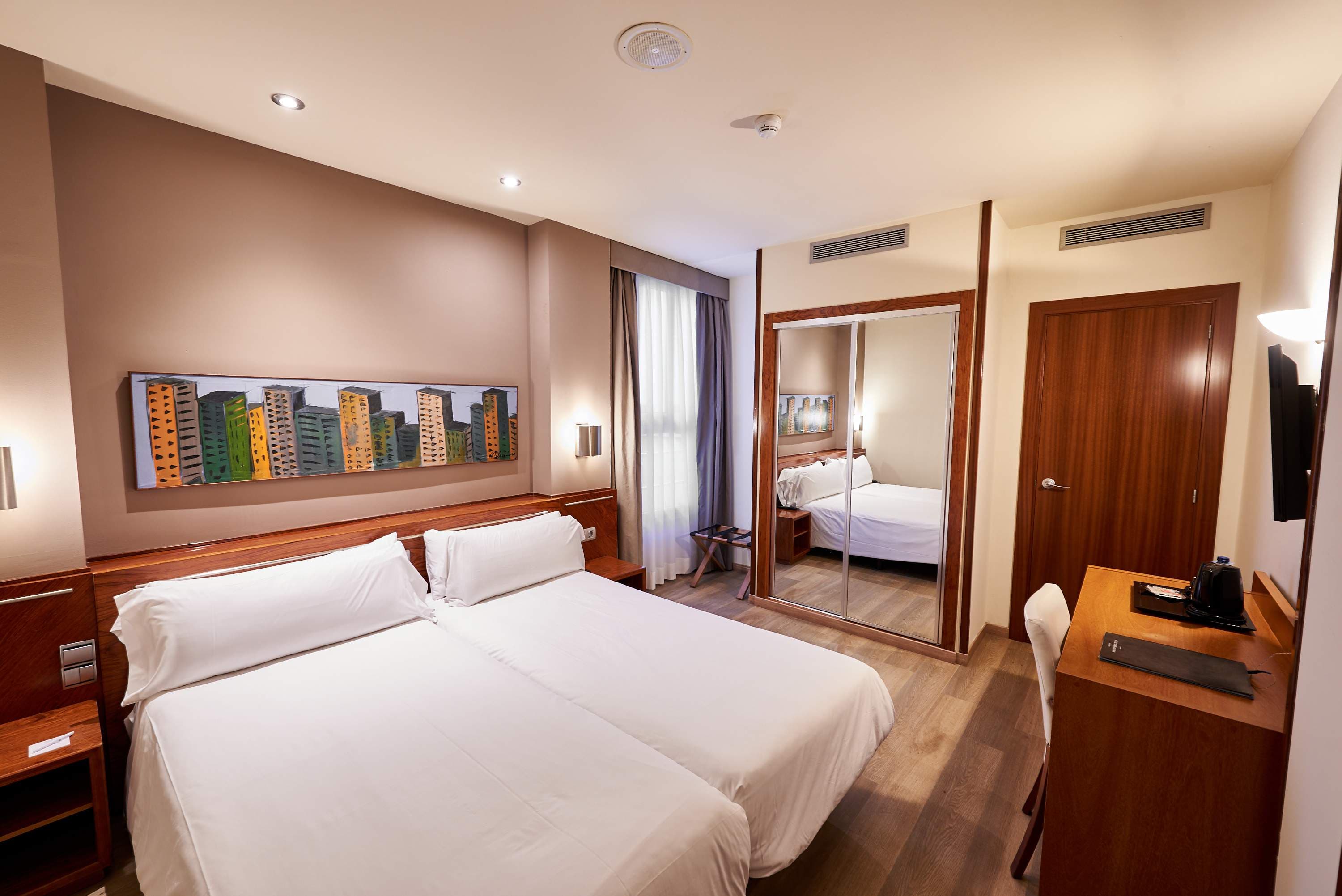 Hotel Garbí Mil·lenni Ansicht 5
