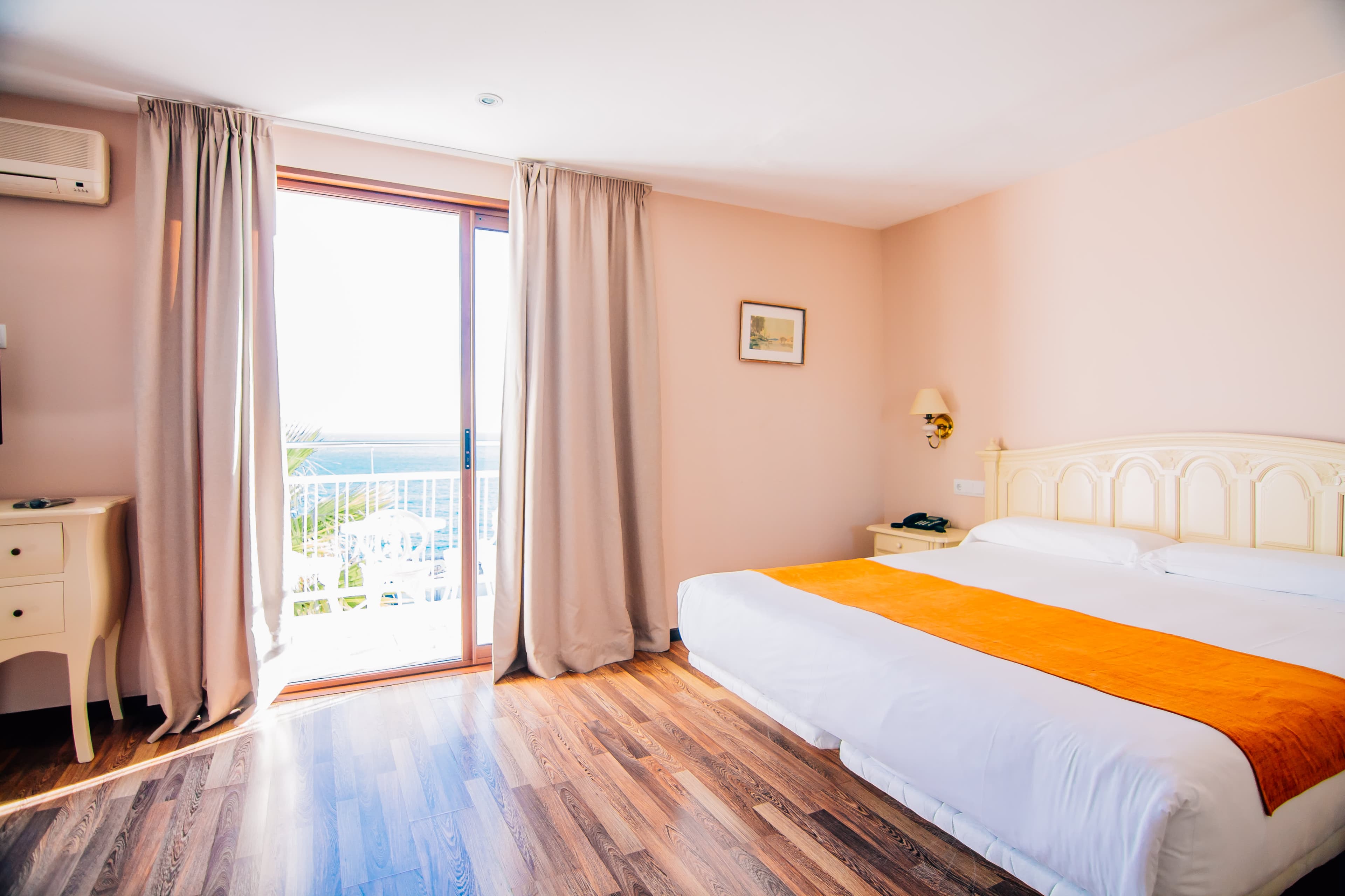 Hotel Roger de Flor Seleqtta Ansicht 6