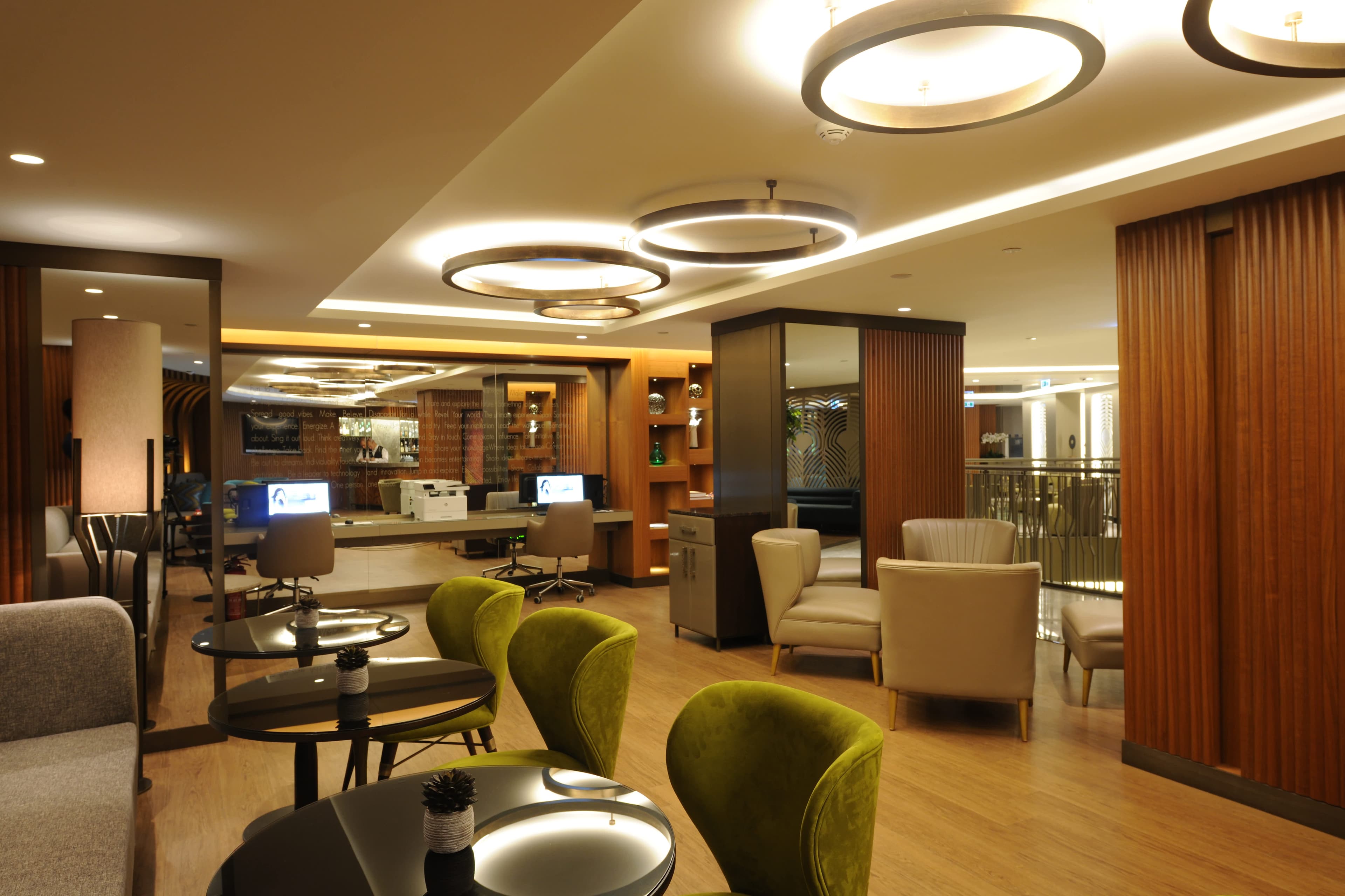 DoubleTree by Hilton Istanbul - Sirkeci Ansicht 7