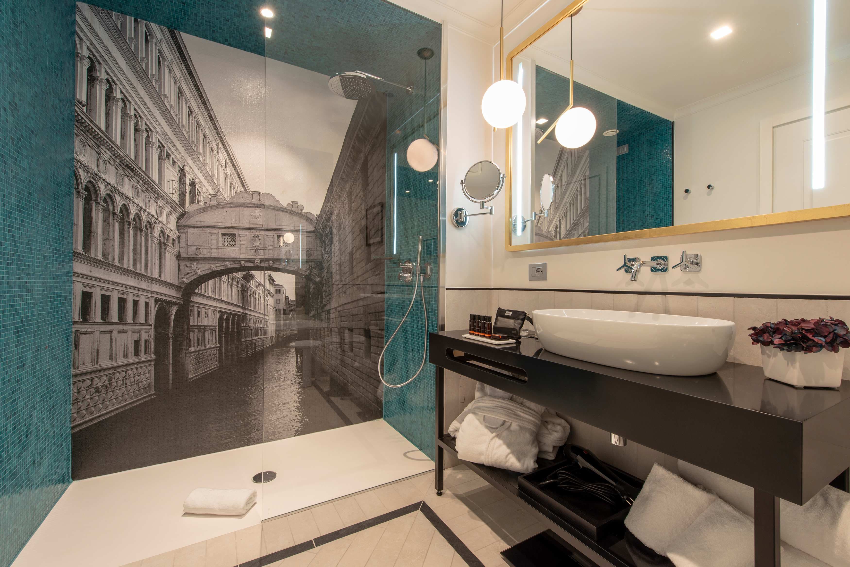 H10 Palazzo Canova Ansicht 6