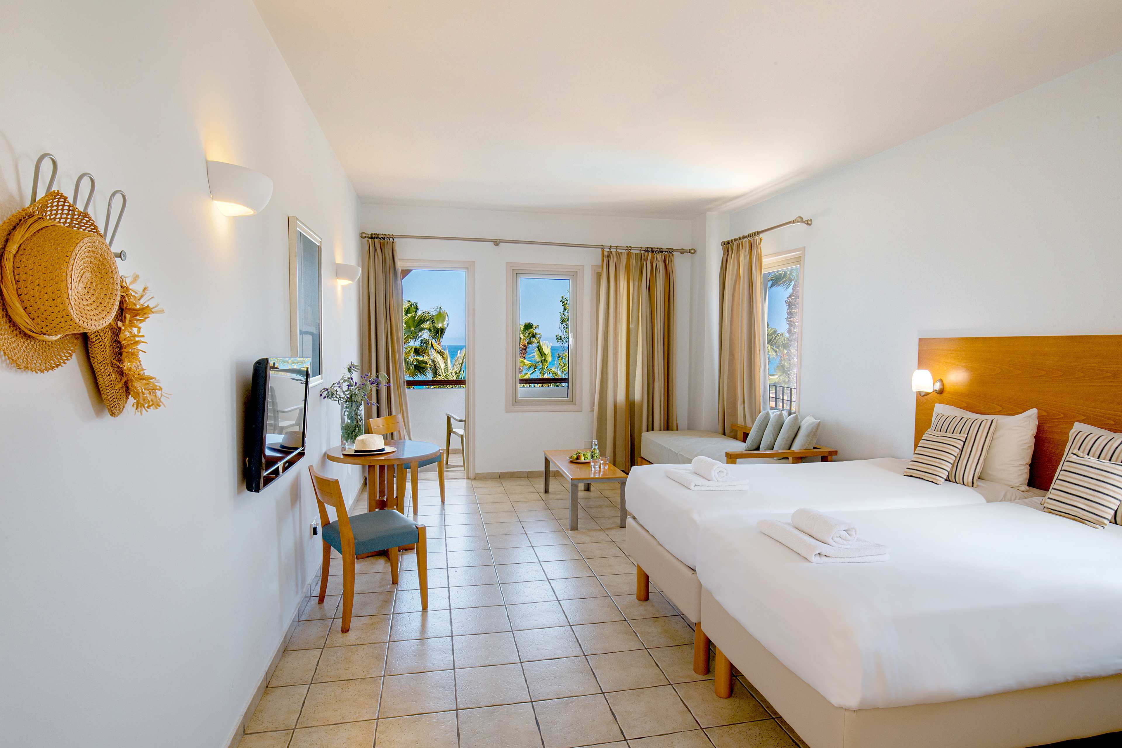 Louis Althea Beach Hotel Ansicht 4