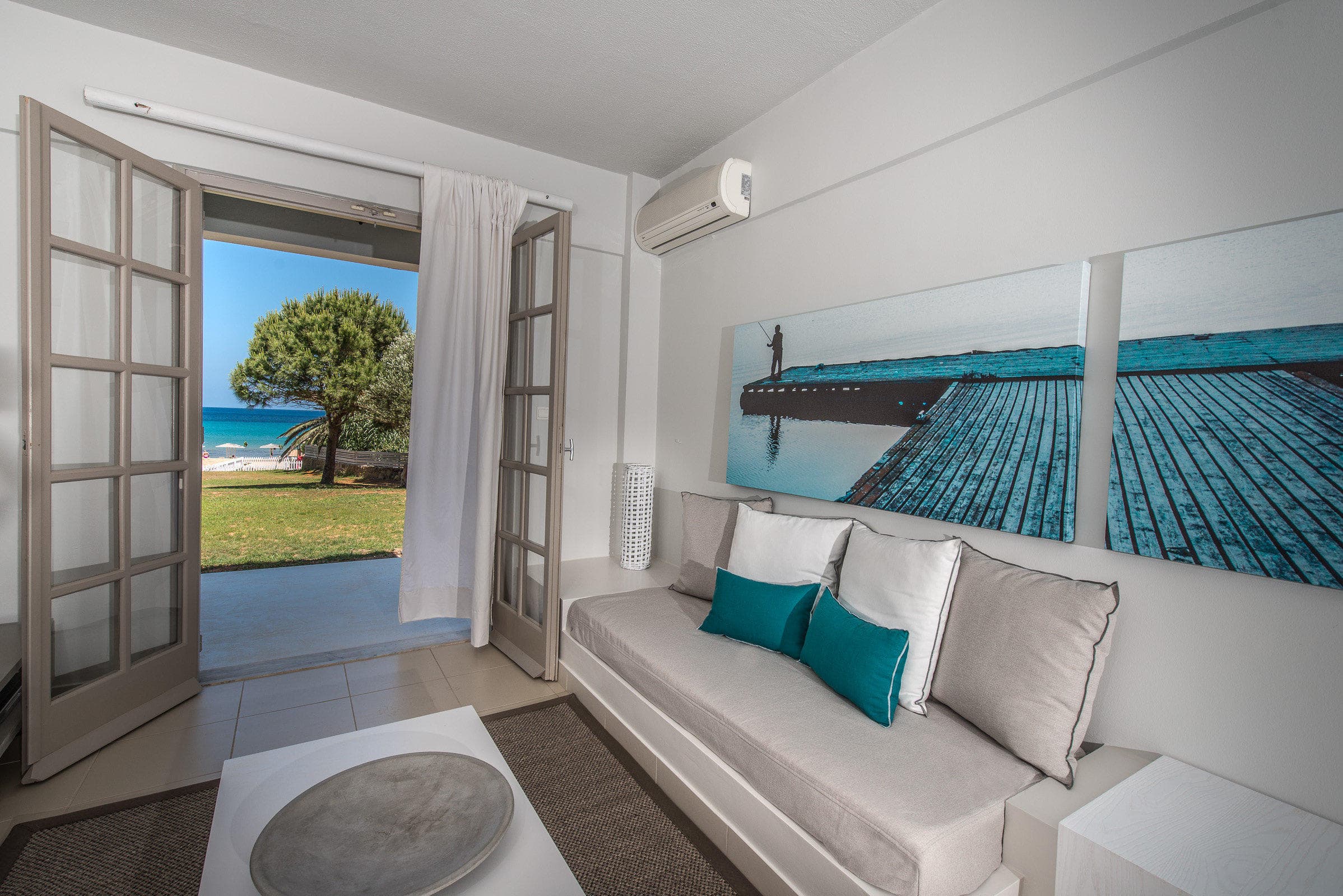 The Bay Hotel & Suites Ansicht 4