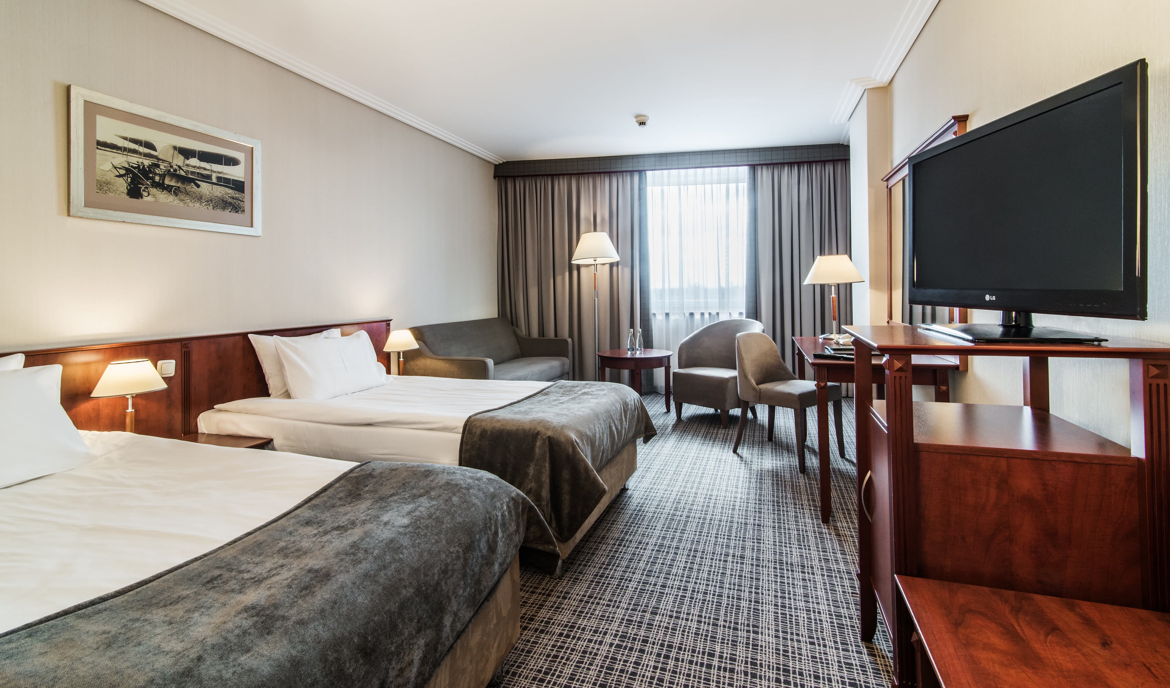 Airport Hotel Okecie Ansicht 6