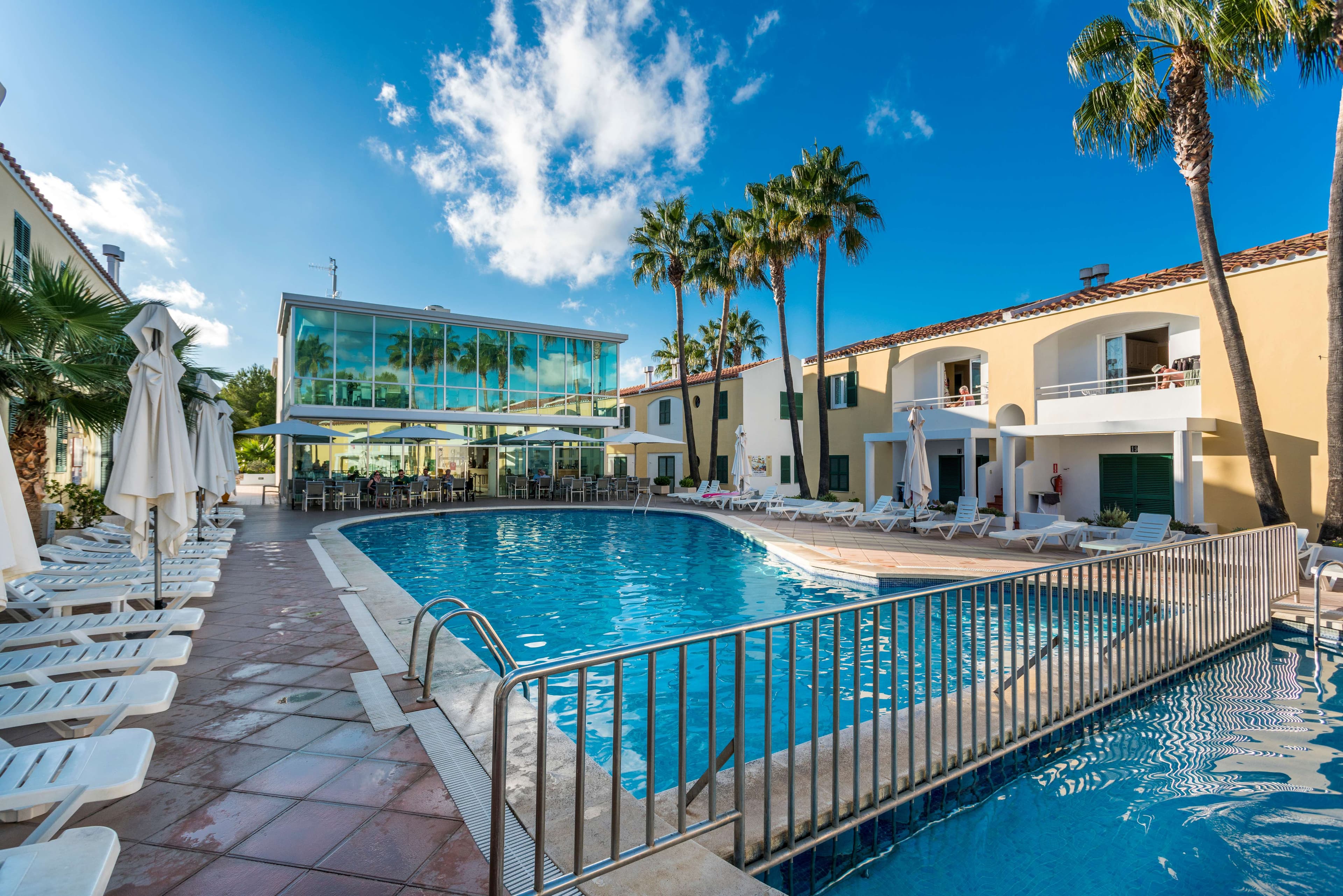 Apartments Cales De Ponent