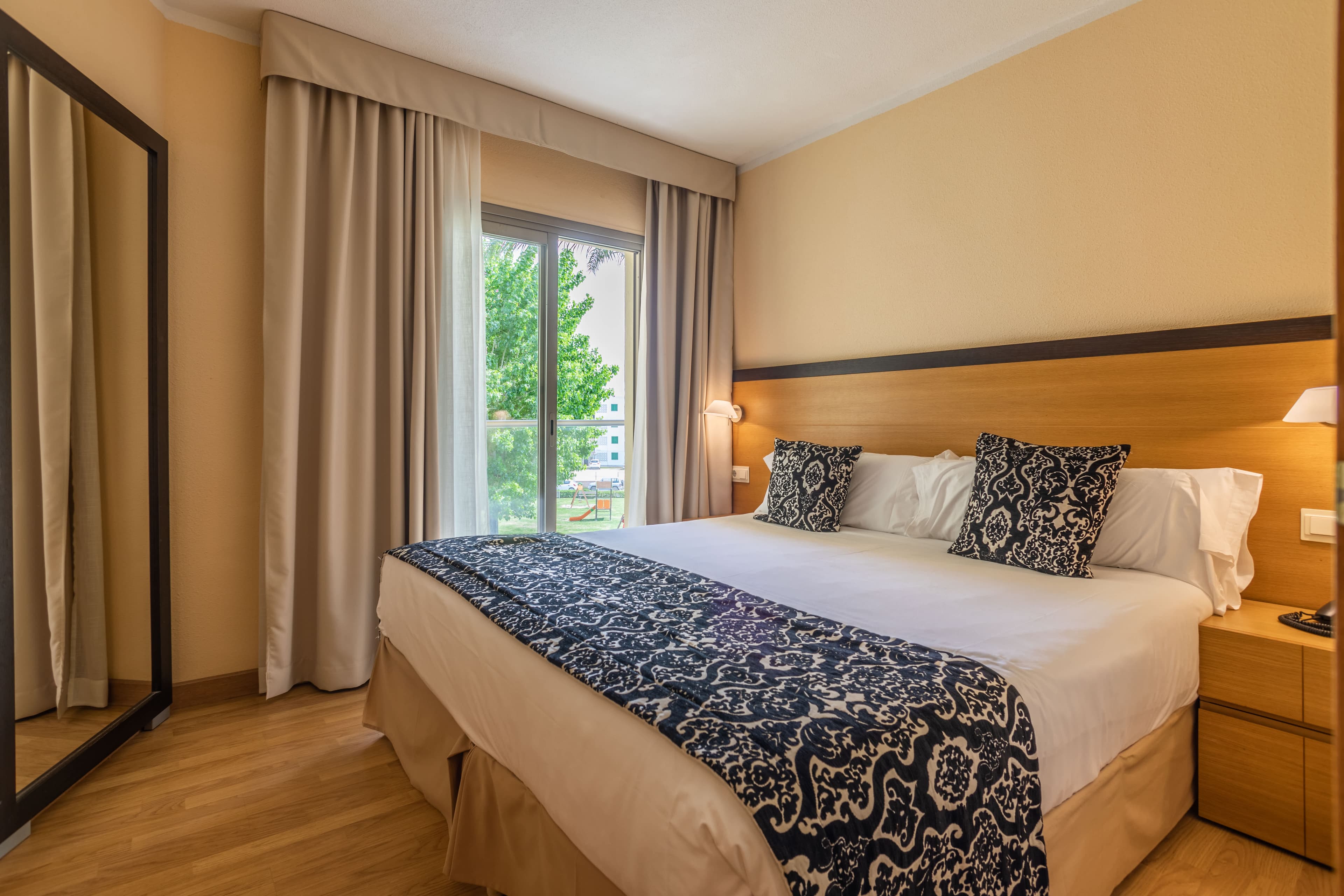 Zafiro Tropic Ansicht 4