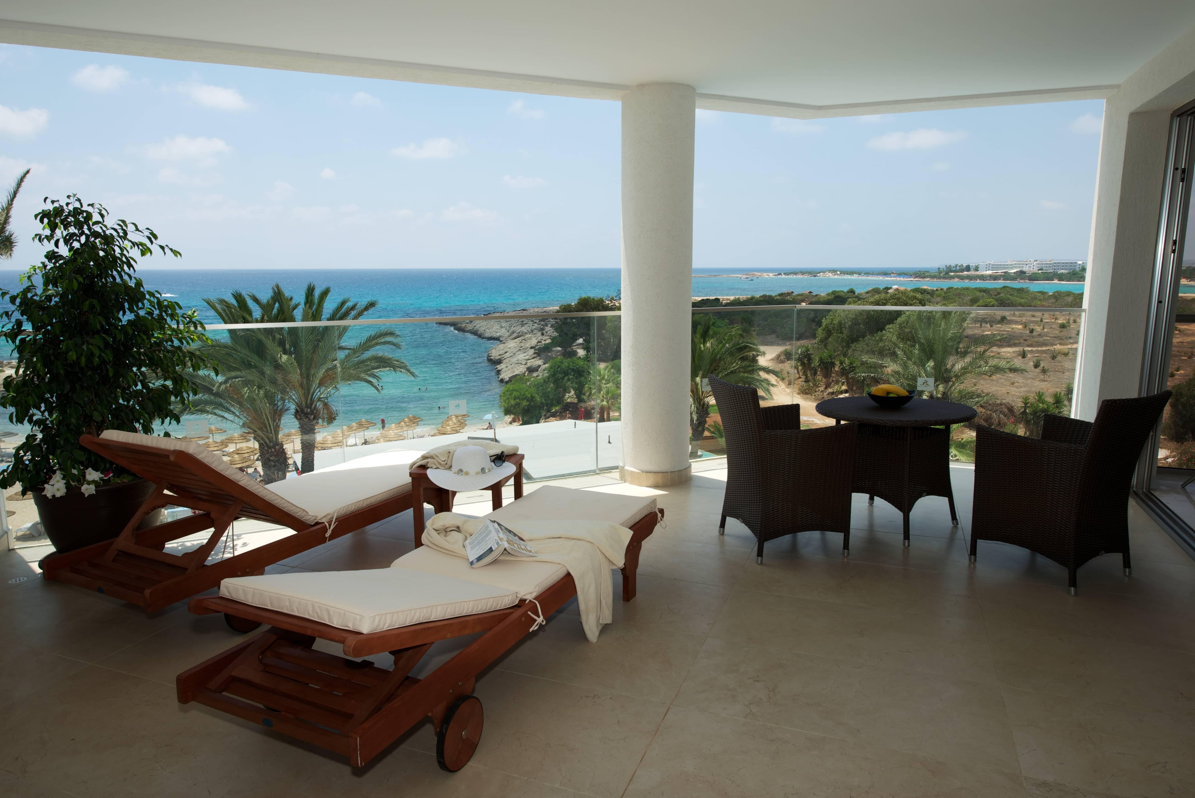 Adams Beach Hotel Deluxe Wing Ansicht 4