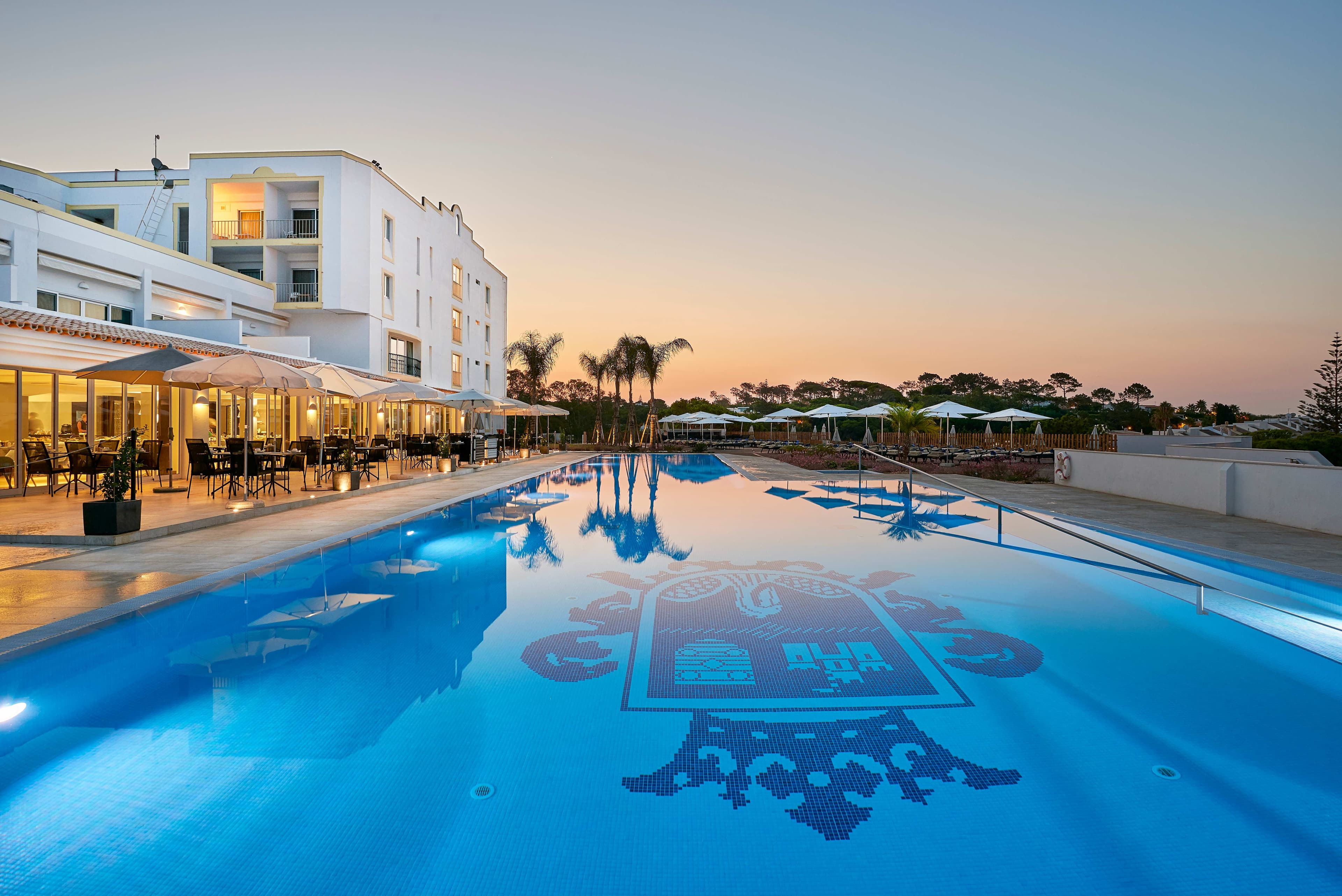 Dona Filipa Hotel