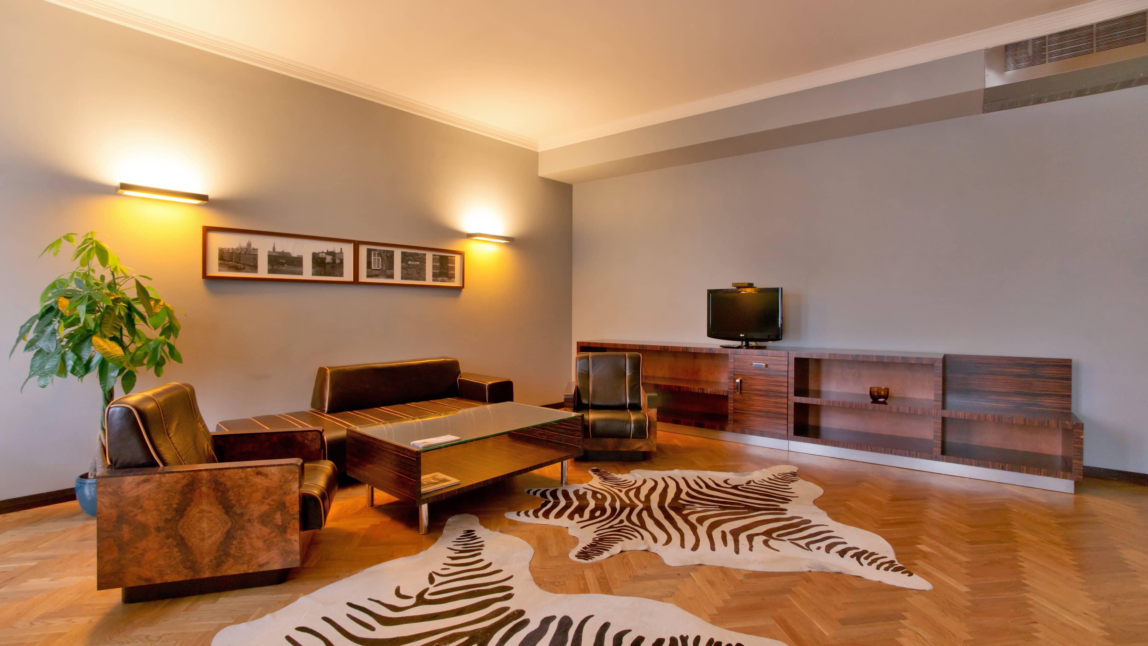 Hotel Monopol Ansicht 3