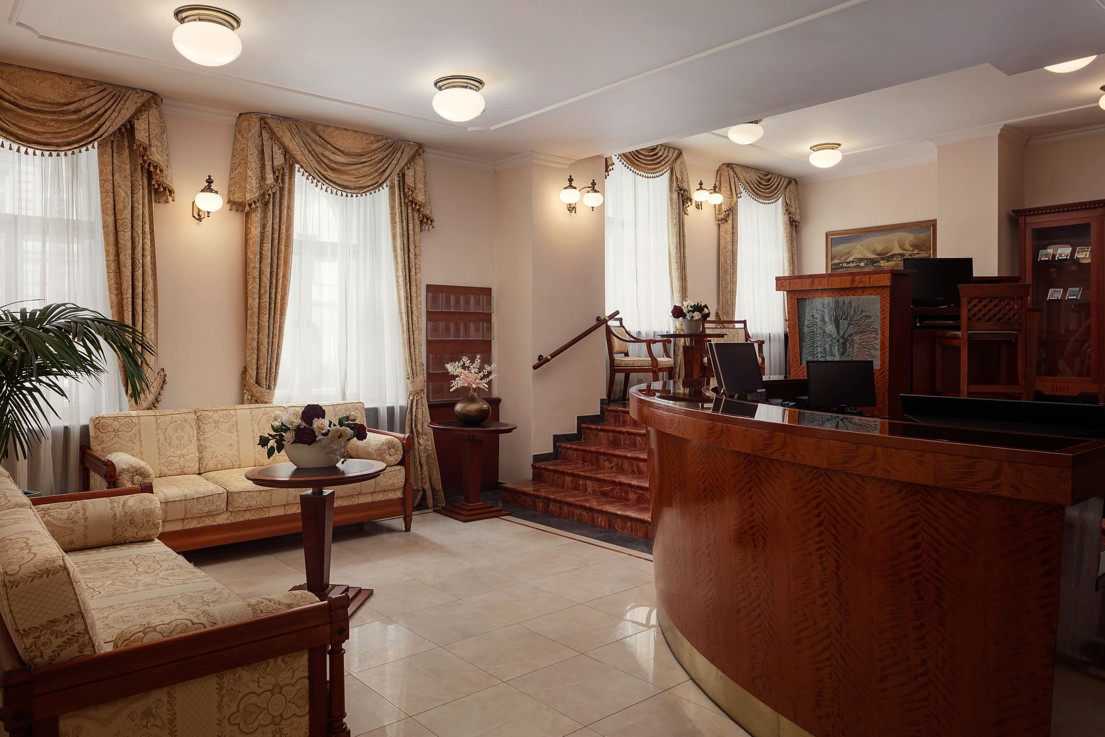 Amigo City Centre Hotel