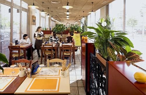 Hotel Ibis Sevilla Ansicht 4