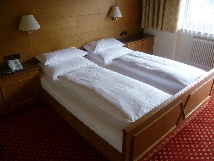 Hotel & Pension Strolz Ansicht 3