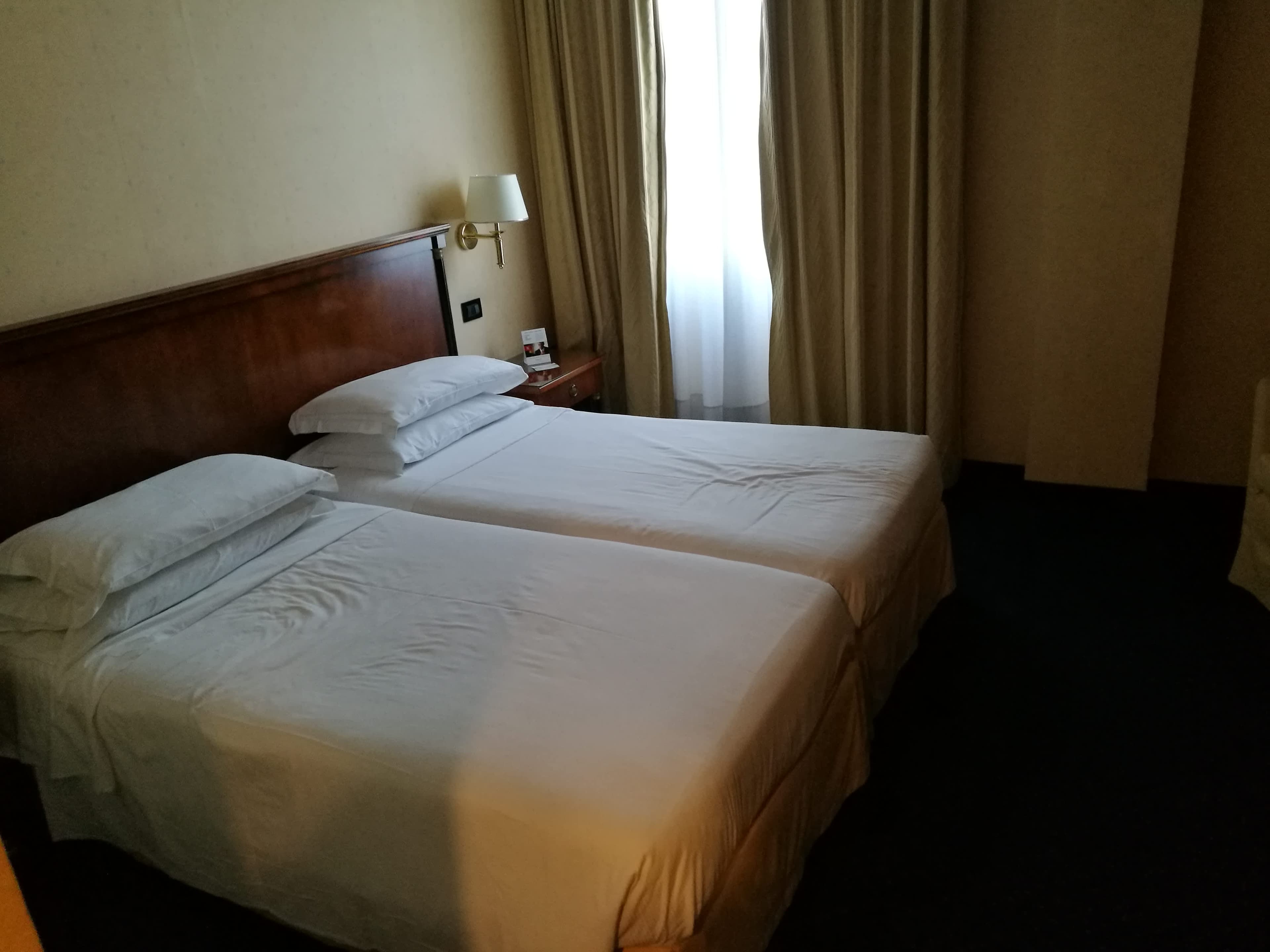 Ramada Naples City Center Ansicht 4