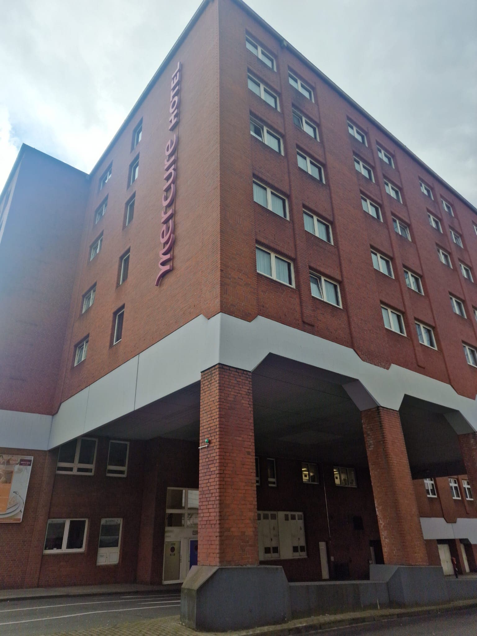 Mercure Hotel Duisburg City Ansicht 3