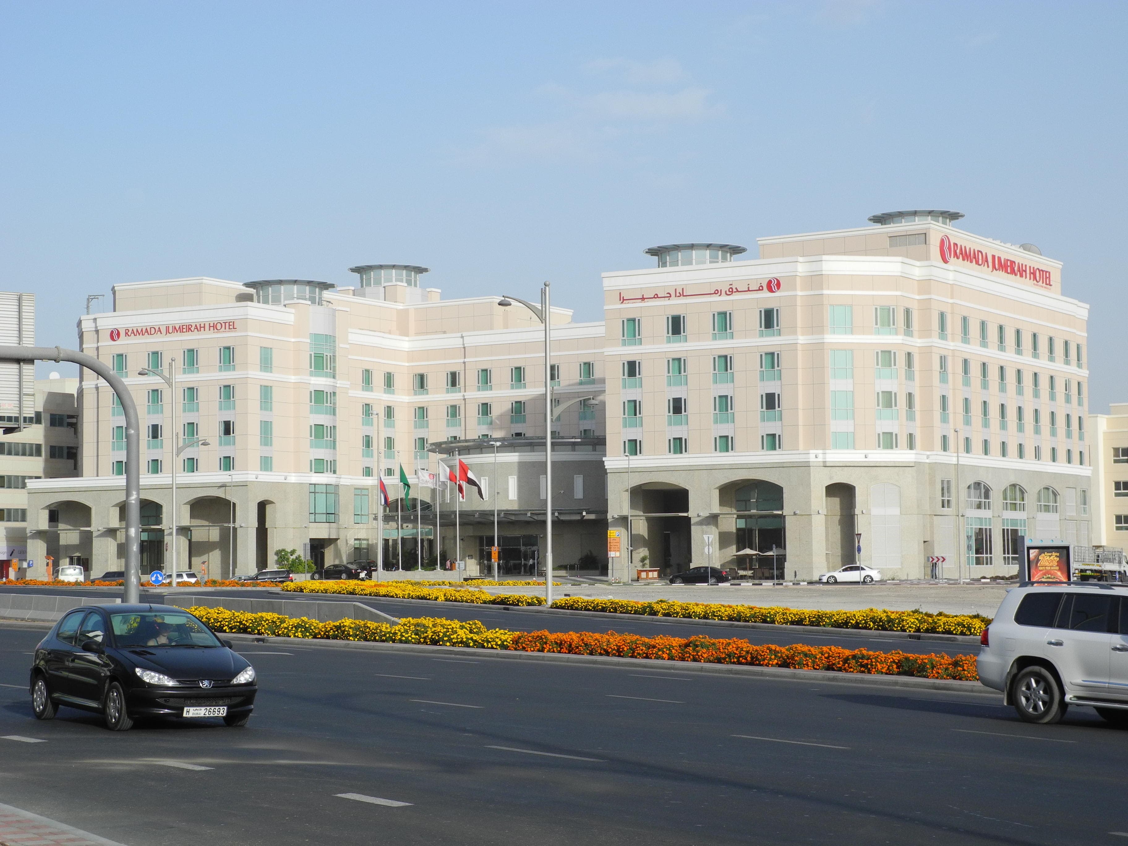 Crowne Plaza Jumeirah Dubai Ansicht 3