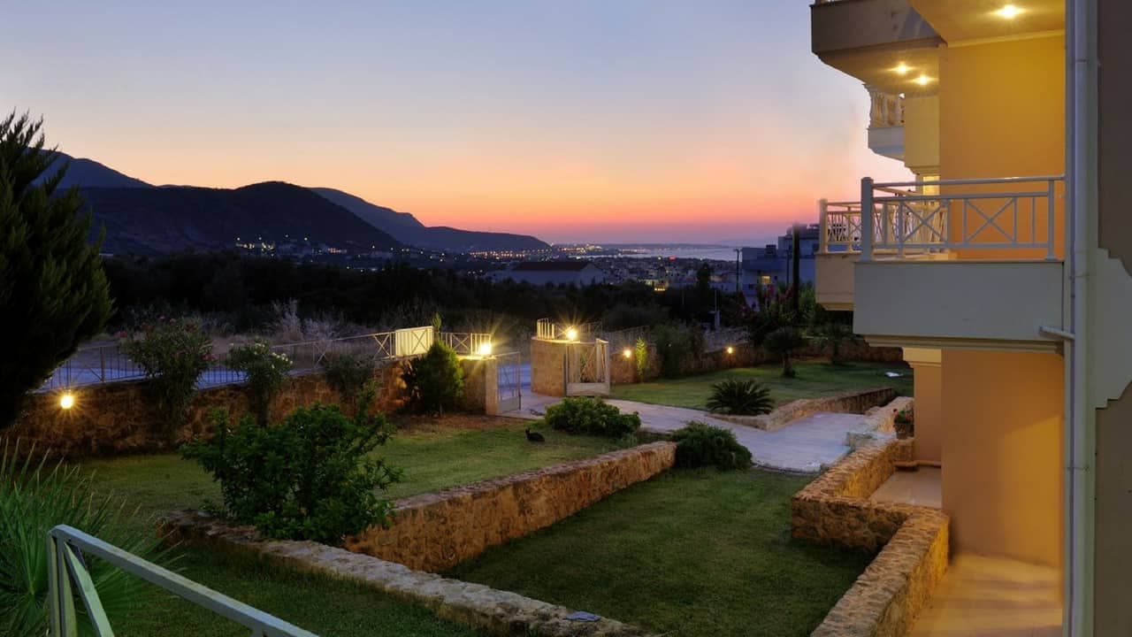 Notos Heights Hotel & Suites Ansicht 2