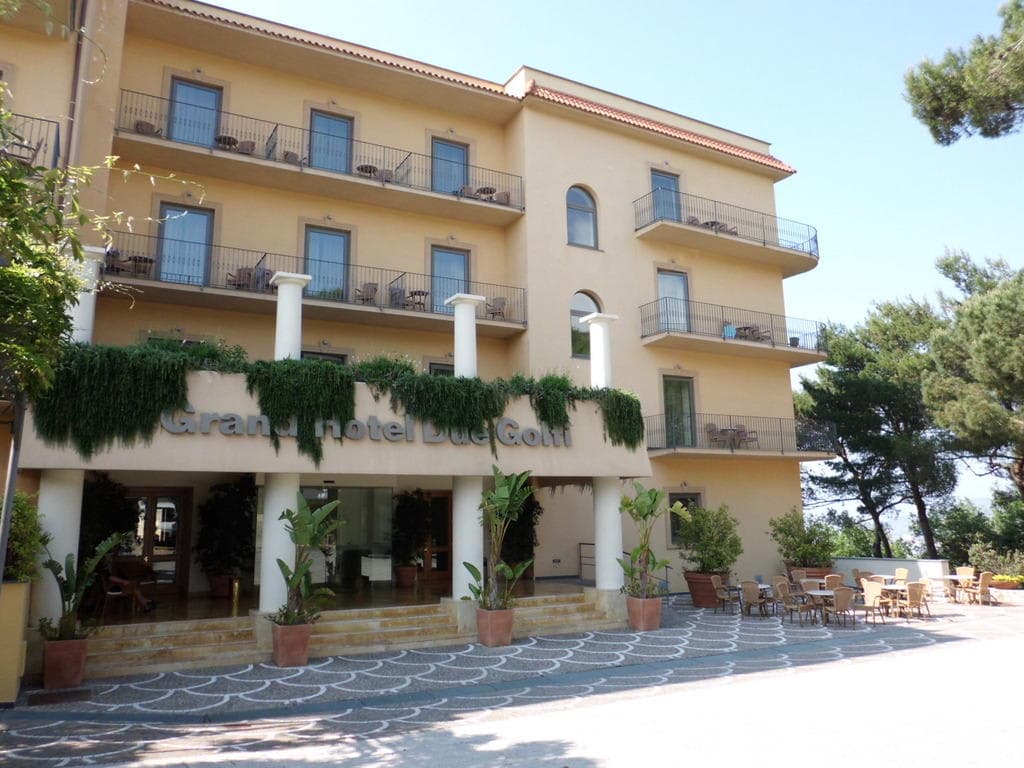 Grand Hotel Due Golfi Ansicht 2