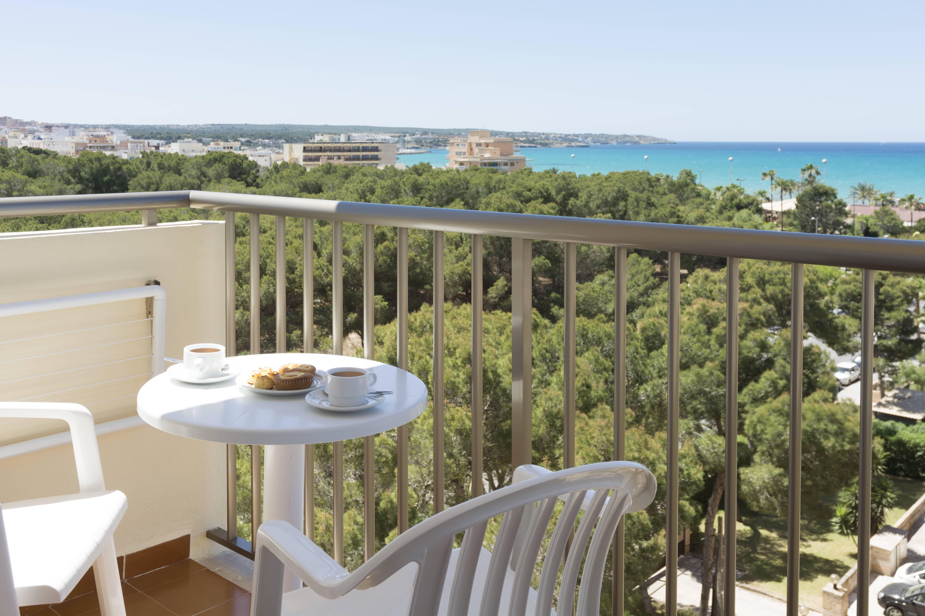 Cabot Tres Torres Apartaments Ansicht 8