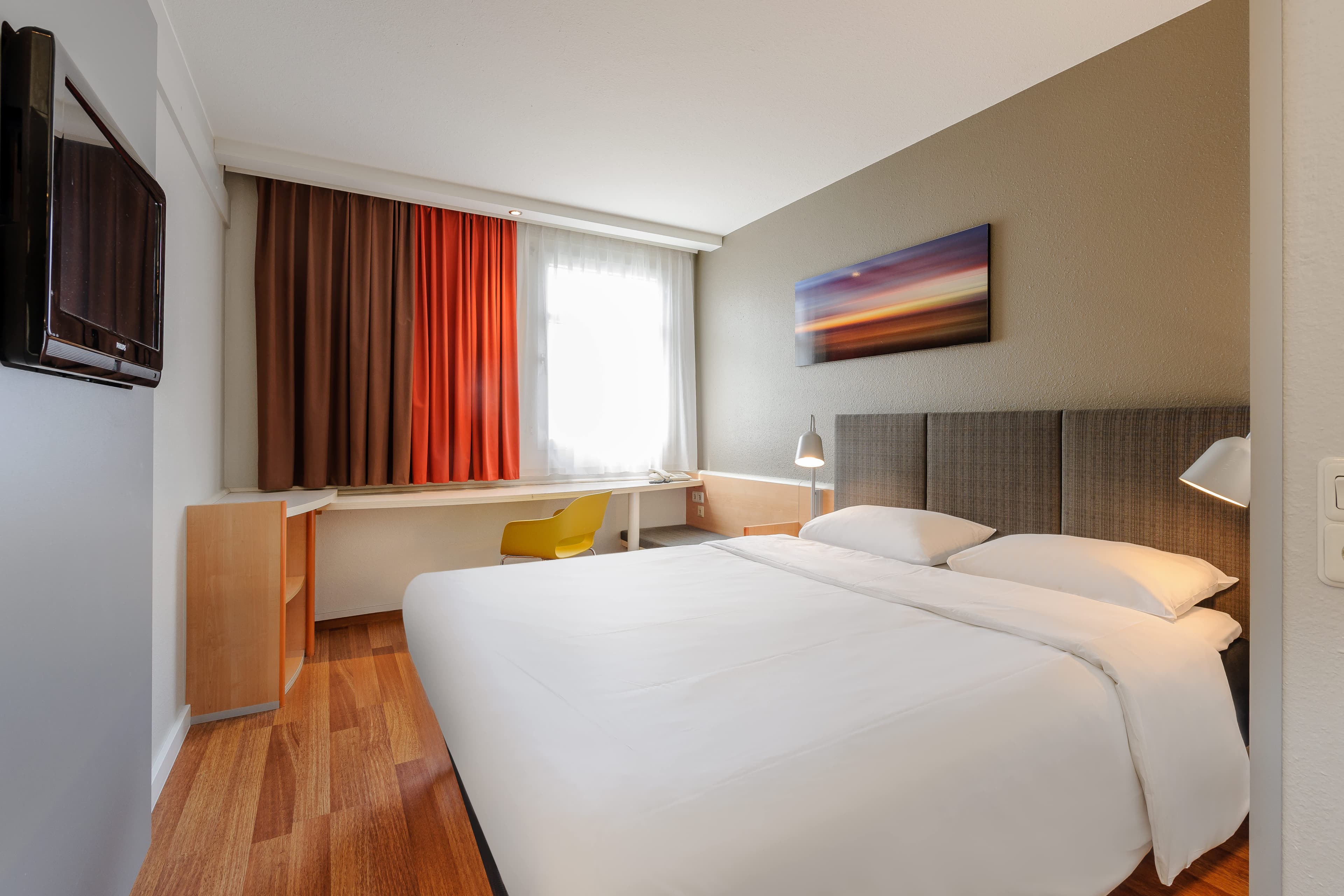 ibis Hotel Frankfurt Messe West Ansicht 5