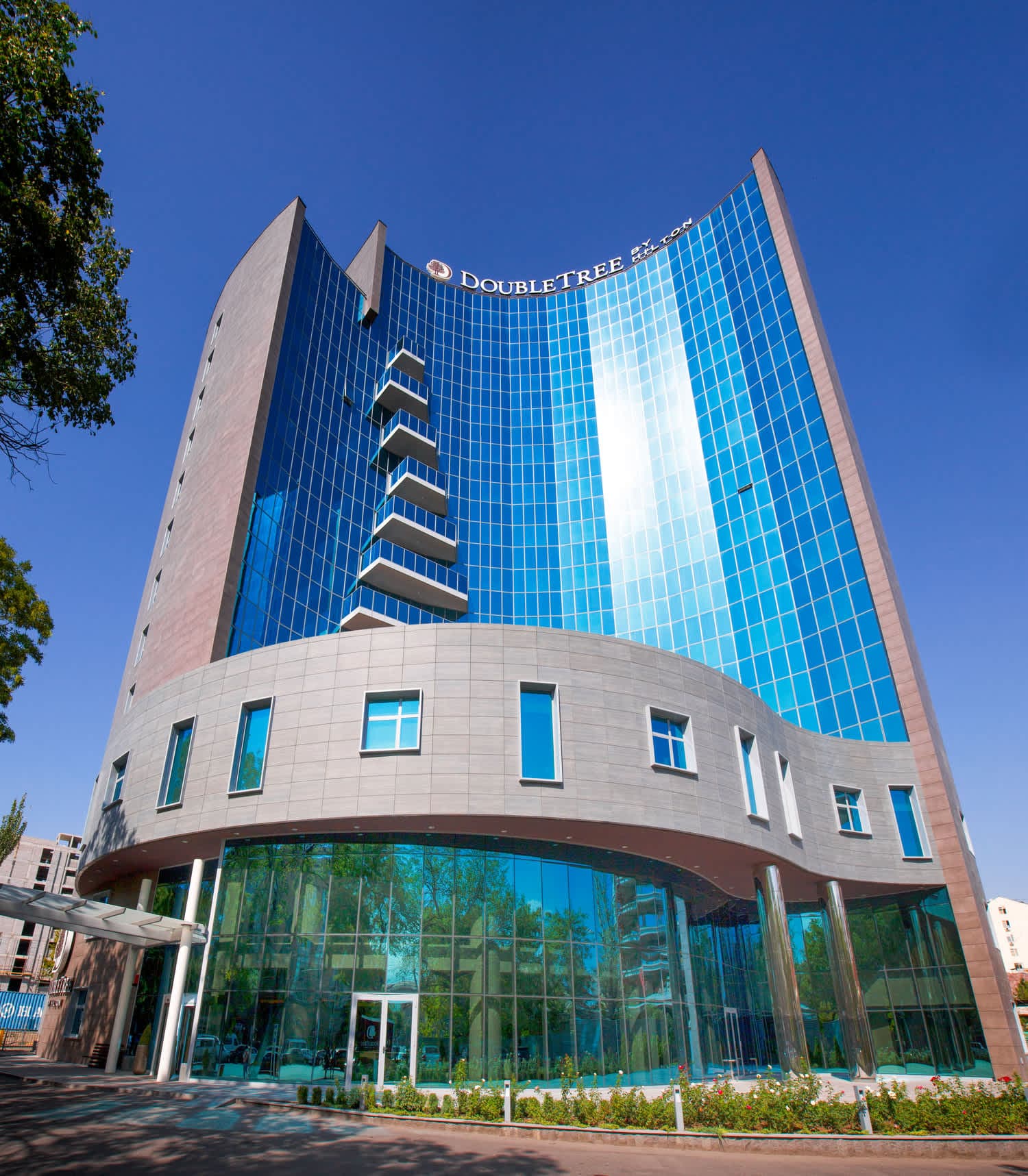 DoubleTree by Hilton Hotel Yerevan City Centre Ansicht 2