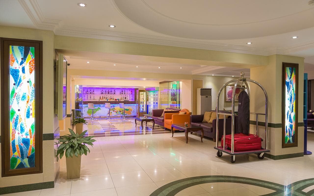 Kazzhol Hotel Almaty Ansicht 9