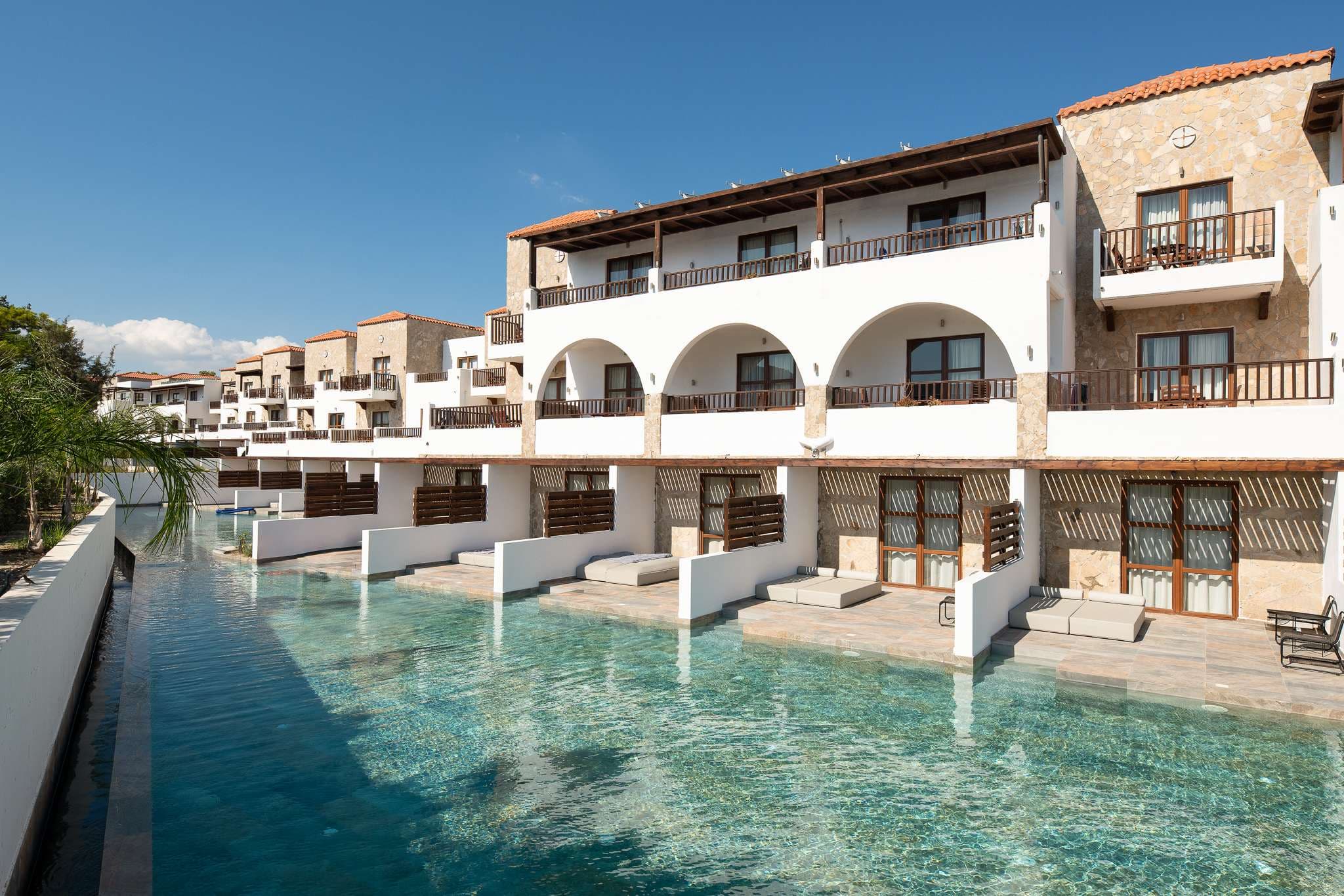 Costa Lindia Beach Resort