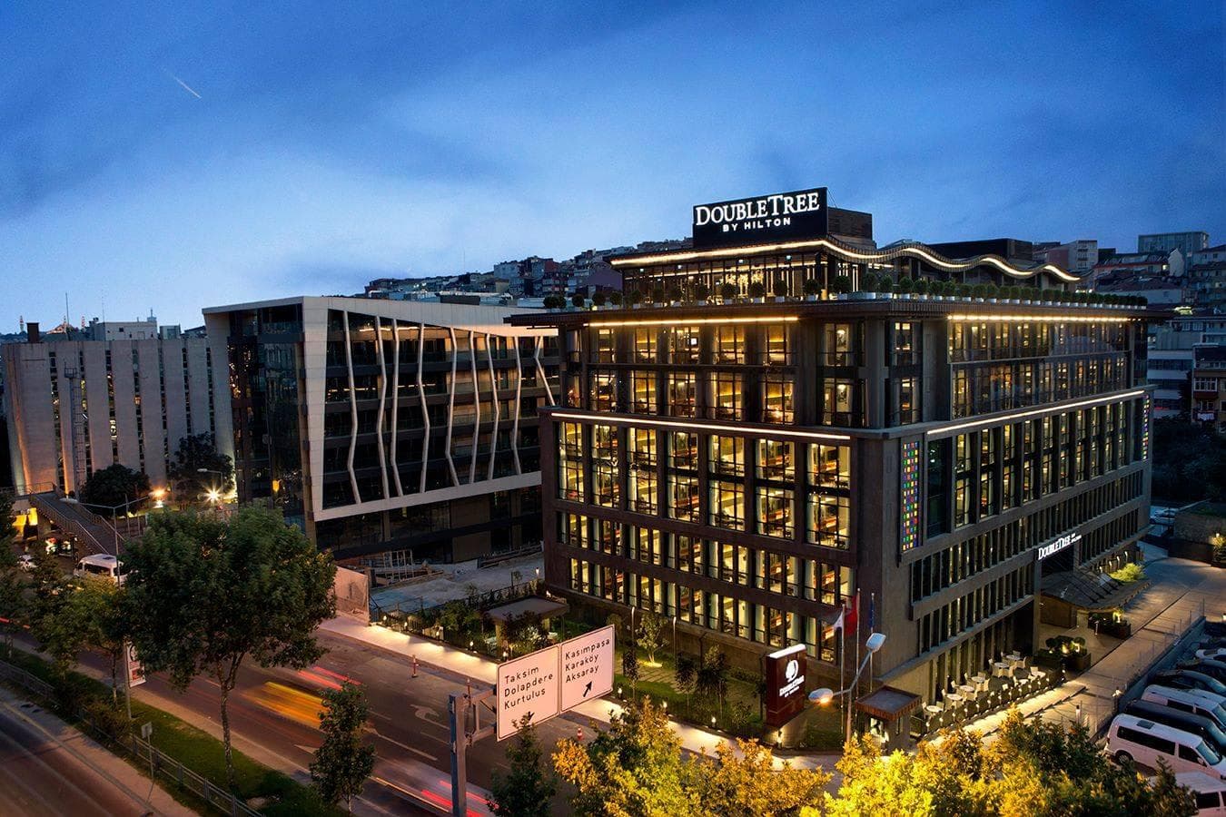 DoubleTree by Hilton İstanbul - Piyalepaşa Ansicht 2