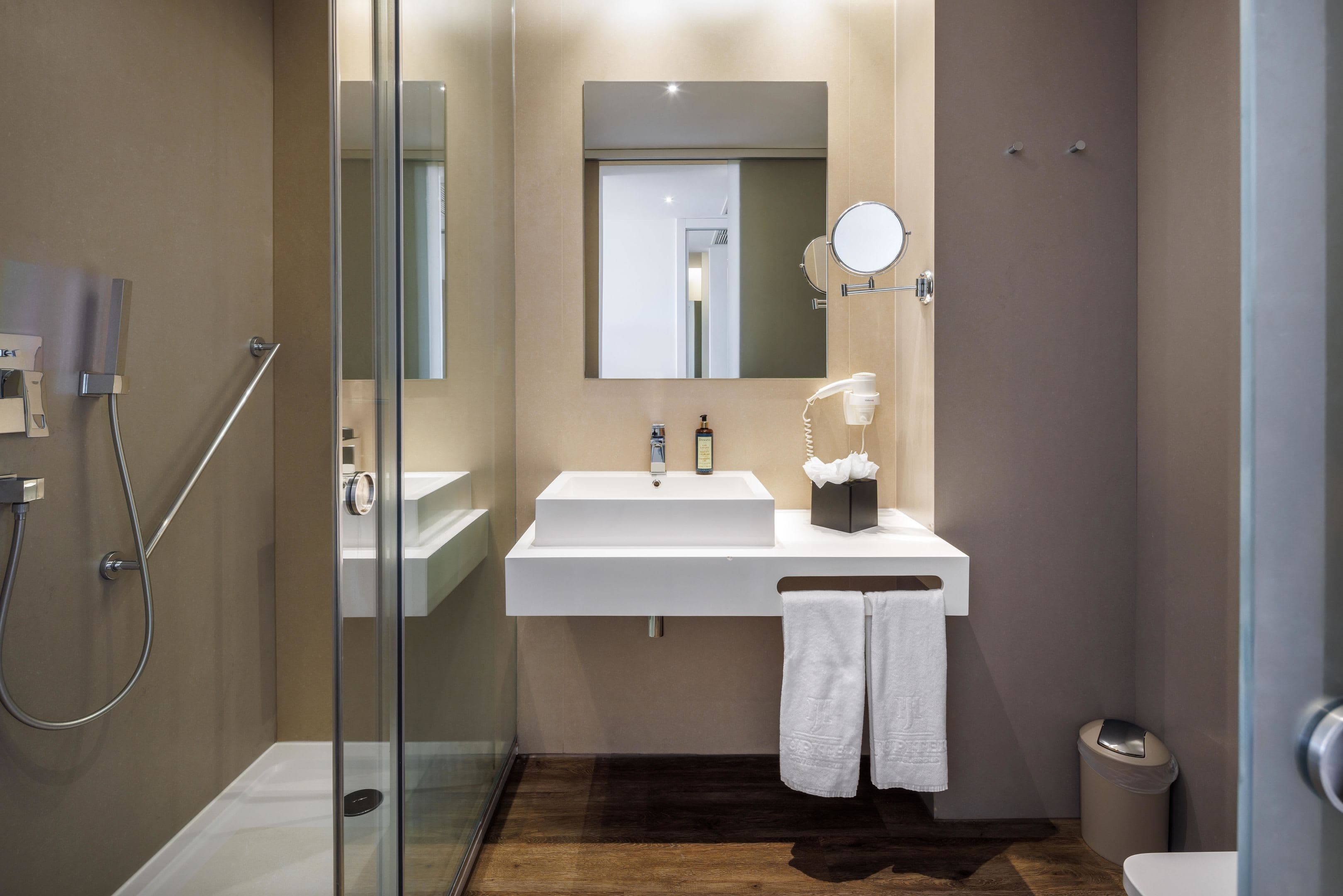 Jupiter Marina Hotel Ansicht 4