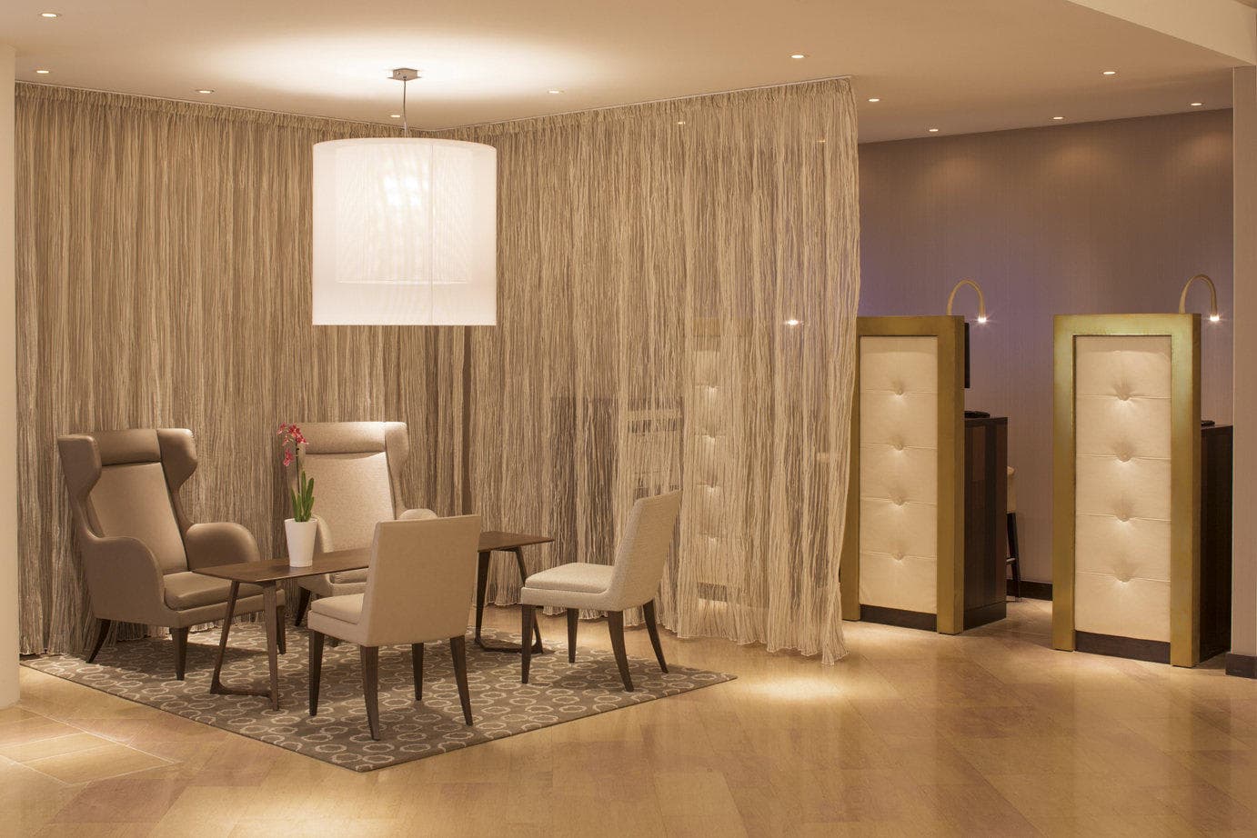 Mövenpick Hotel Geneva Ansicht 7