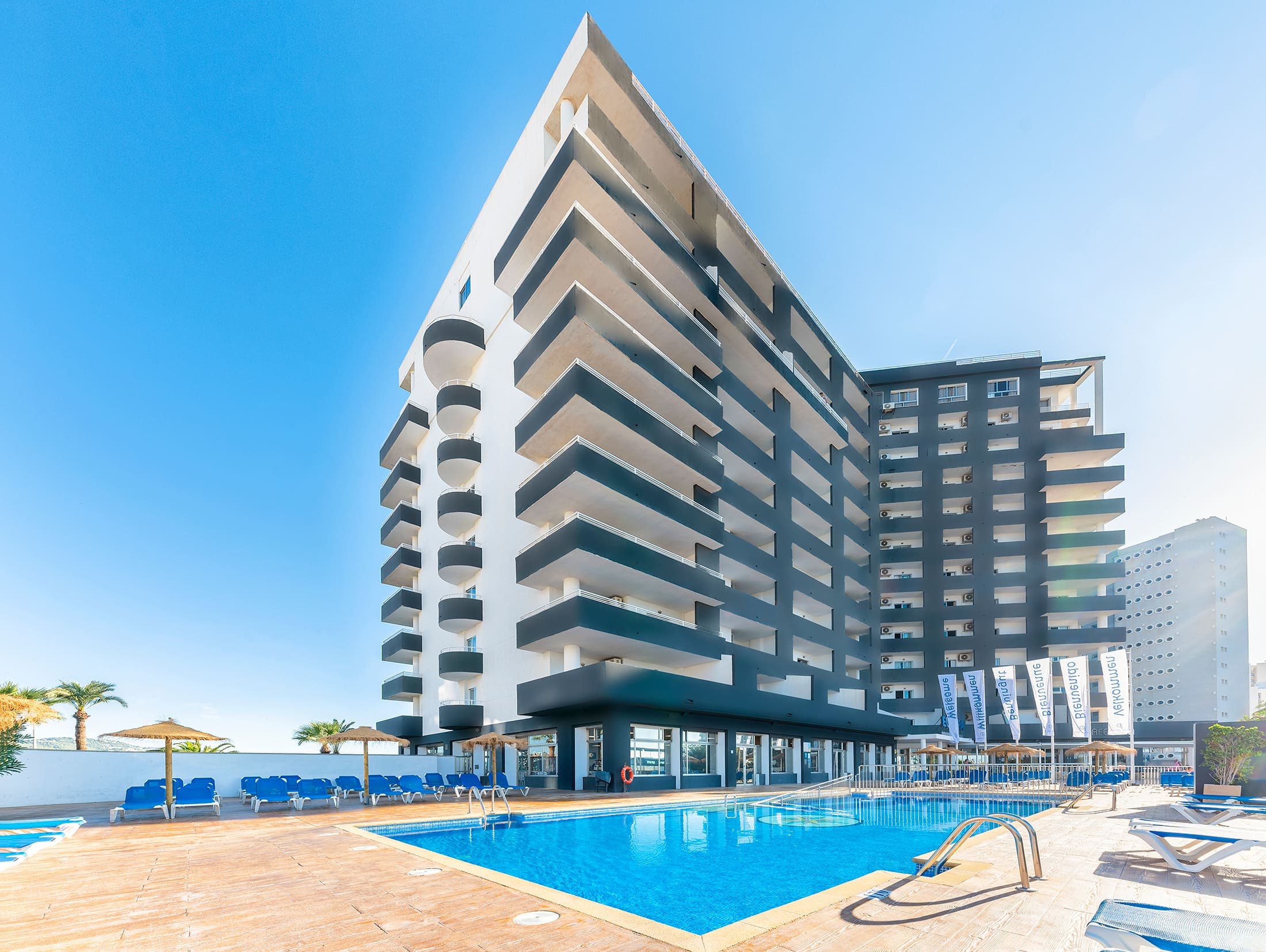 Port Europa Hotel & Aparthotel