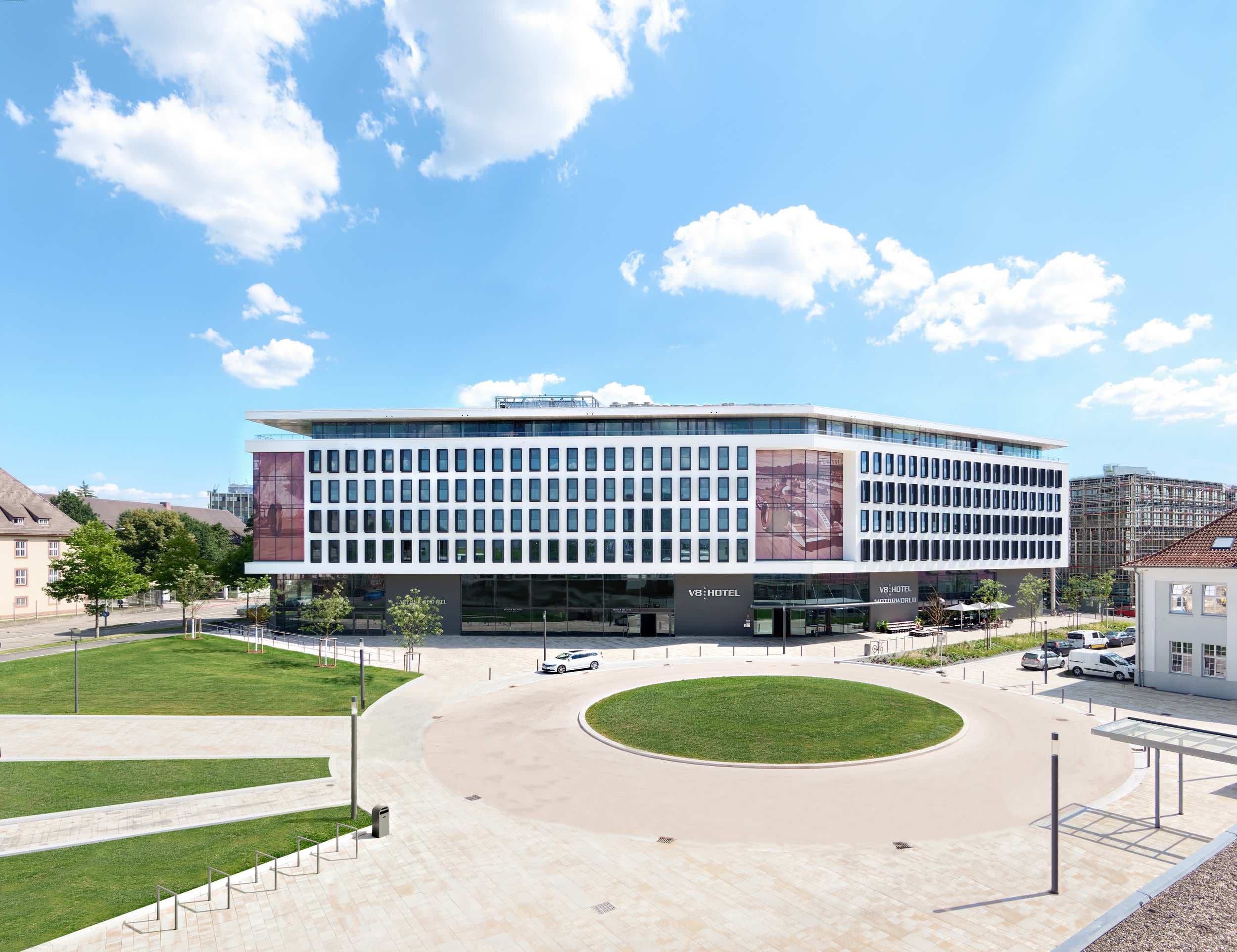 V8 Hotel Classic Motorworld Region Stuttgart Ansicht 3
