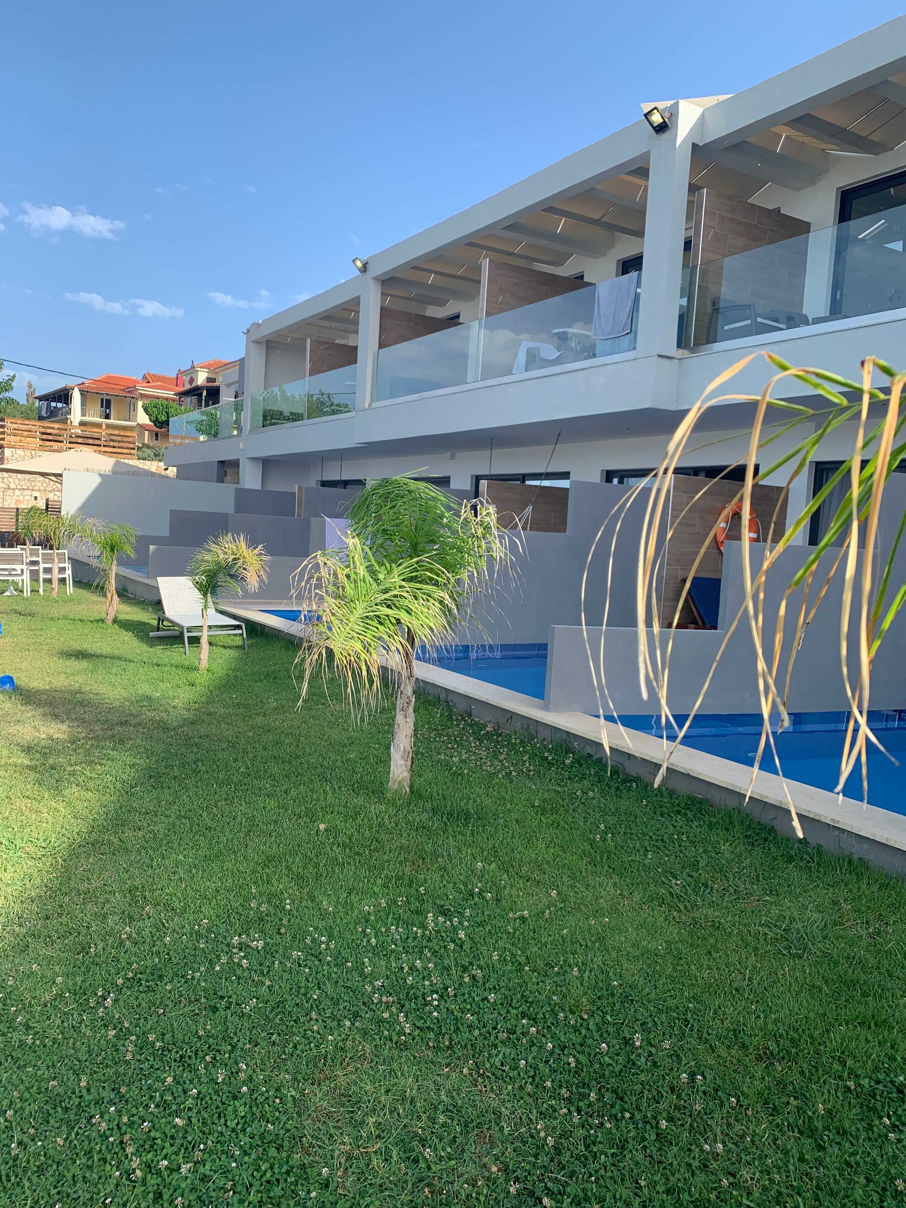 Cavo Orient Beach Hotel & Suites Ansicht 2