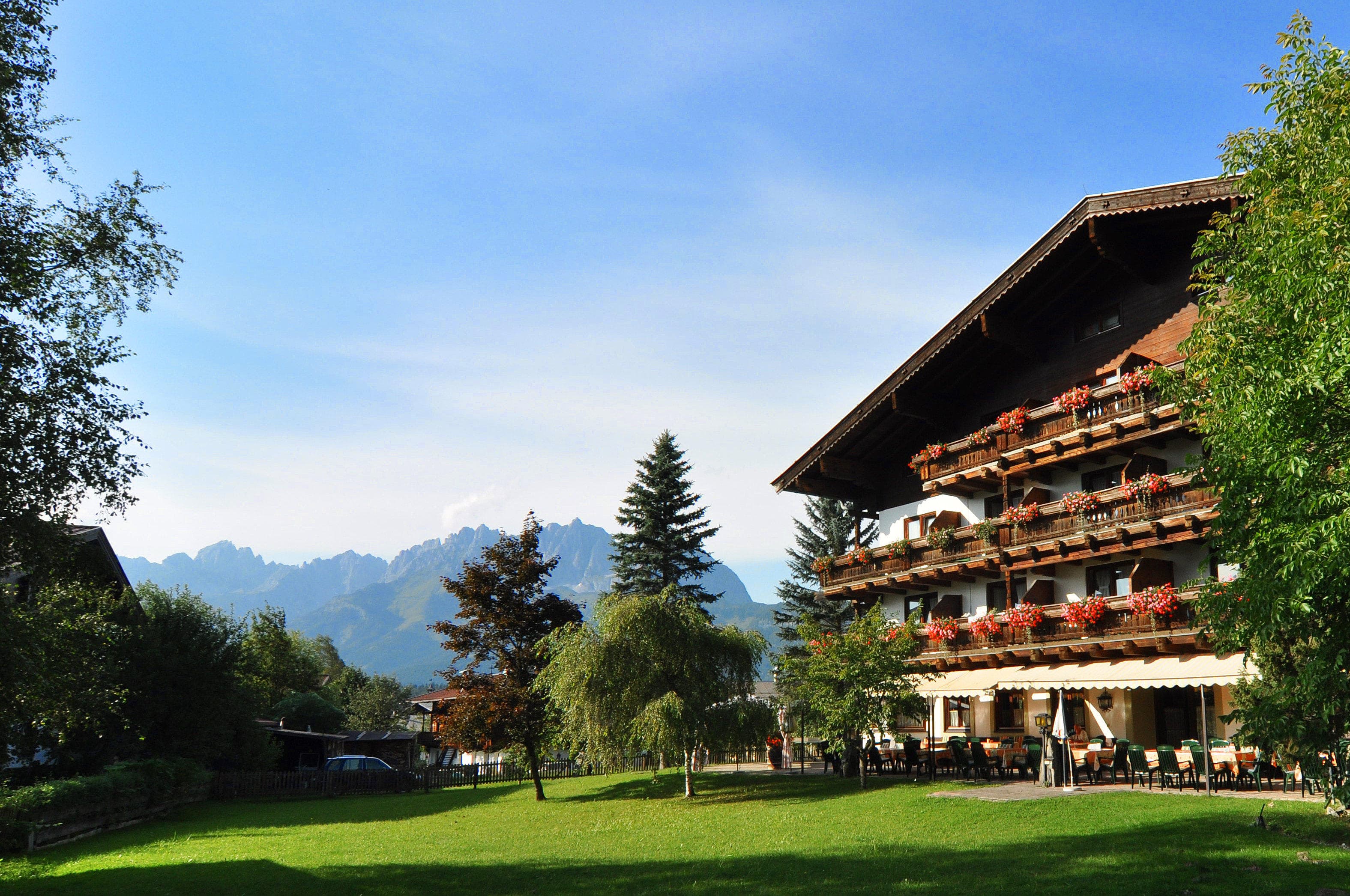 Kaiserhotel Kitzbüheler Alpen Ansicht 2