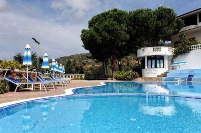 Villaggio Pineta Petto Bianco