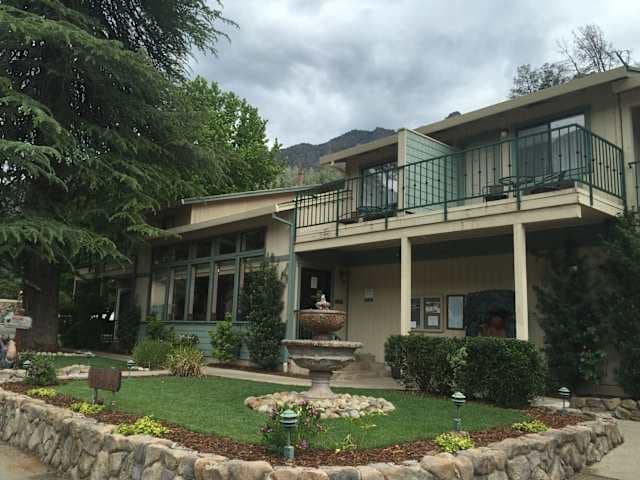 Yosemite Cedar Lodge