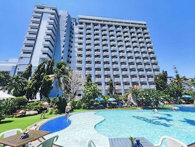 Hotel Grand Jomtien Palace
