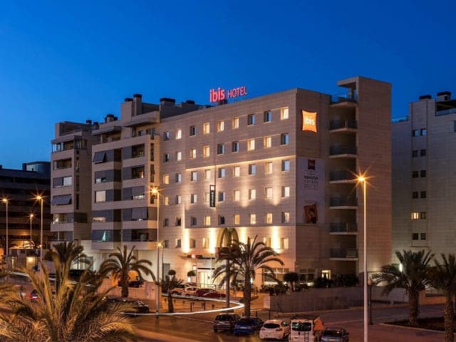 Hotel Ibis Alicante Elche Ansicht 2