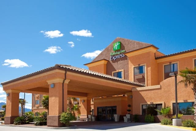 Holiday Inn Express & Suites Kingman