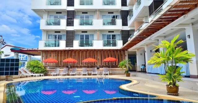 Hotel First Residence