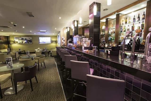 Hotel Crowne Plaza London Ealing