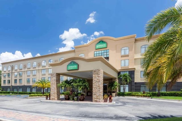 Hotel Wingate by Wyndham Convention Centre Closest Universal Orlando