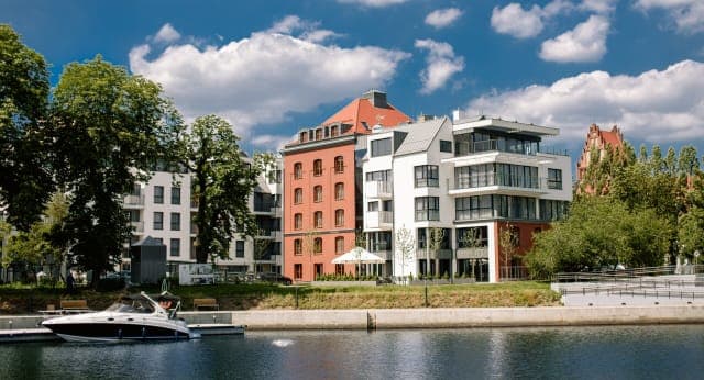 Hotel Almond Business & SPA