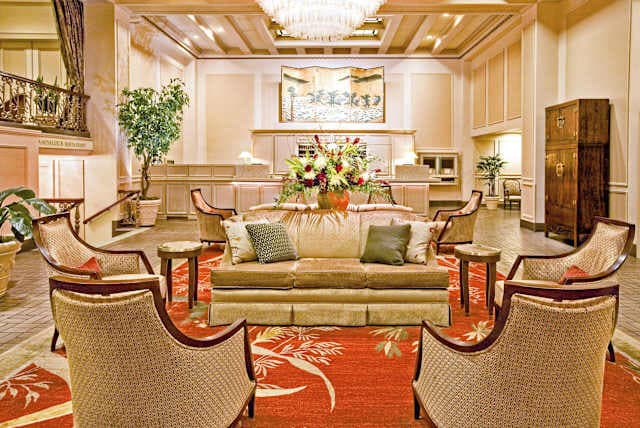 Mayflower Park Hotel