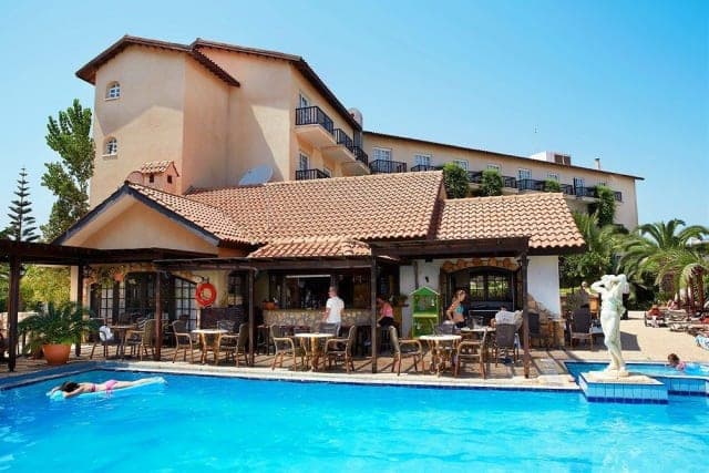 Anais Bay Hotel & Apartments