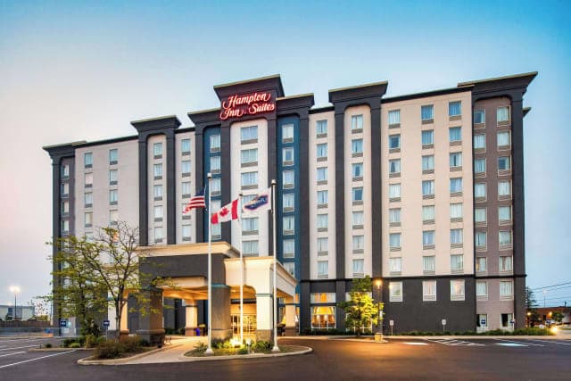Hotel Hampton Inn & Suites Toronto Airport